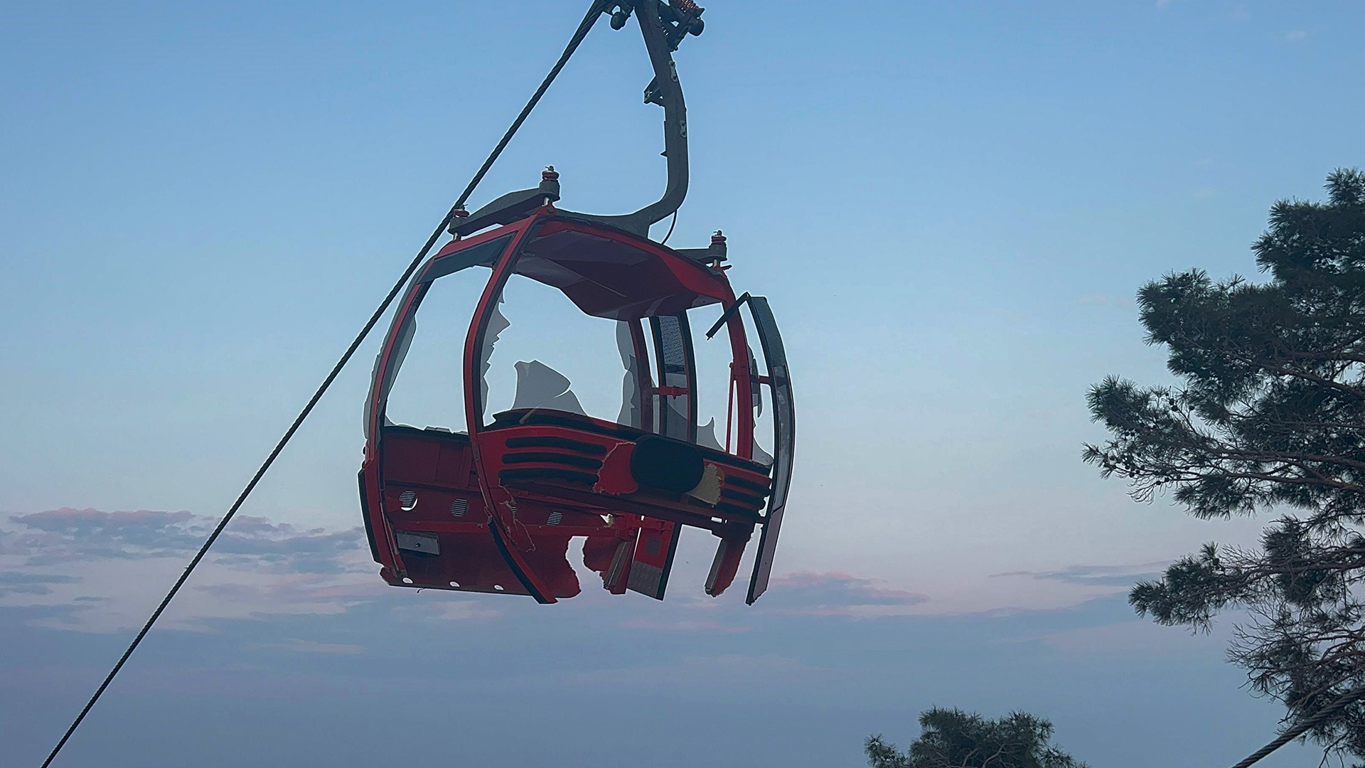 Deadly Turkey cable car collision leaves passengers stranded in the air