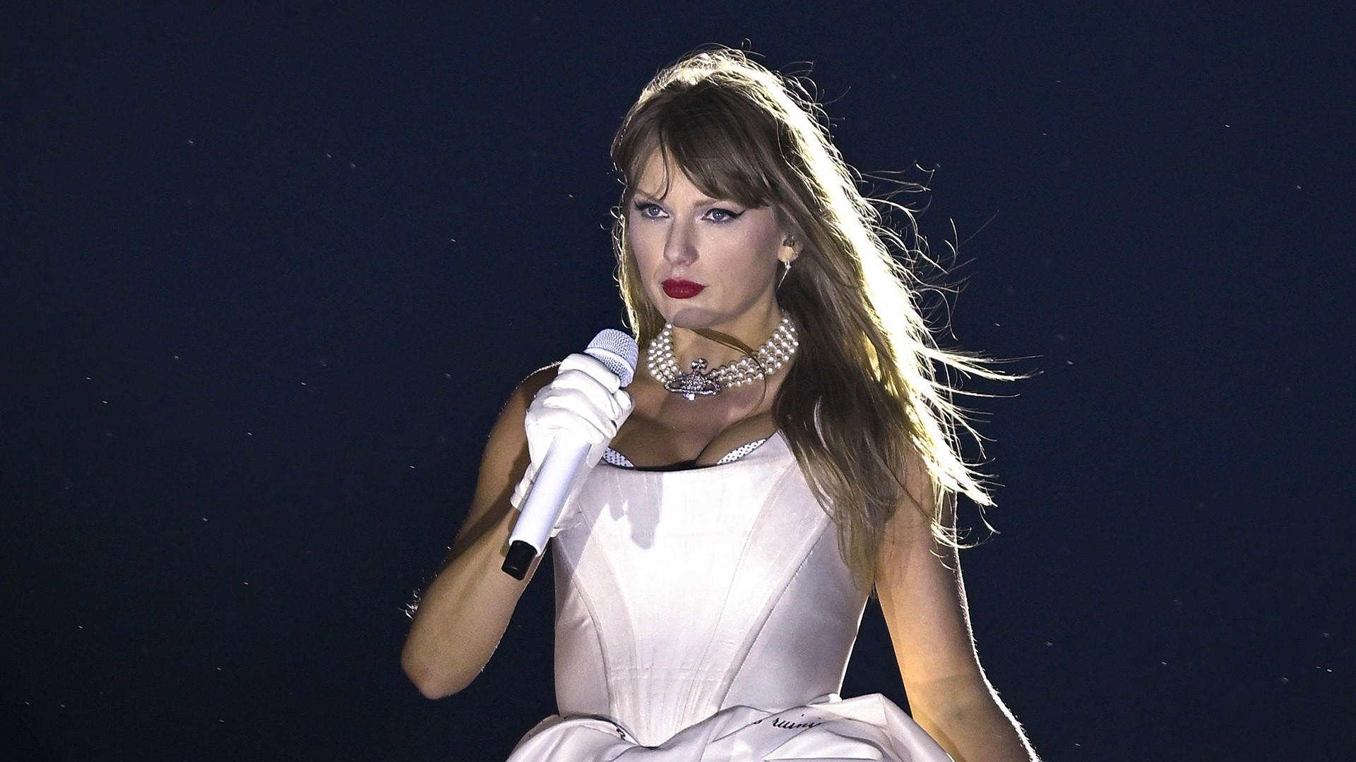 Taylor Swift confirms the end of the 'Eras Tour' at 100th show