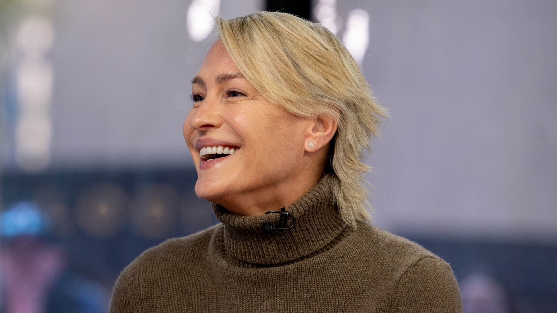 Robin Wright on reuniting with former 'Forrest Gump' stars in 'Here'