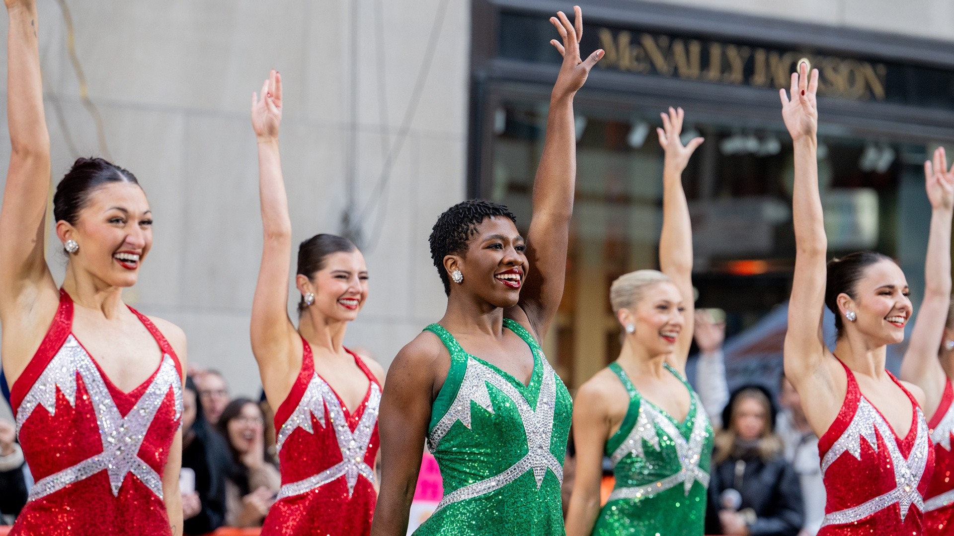 Radio City Rockettes kick off holidays with performance on TODAY