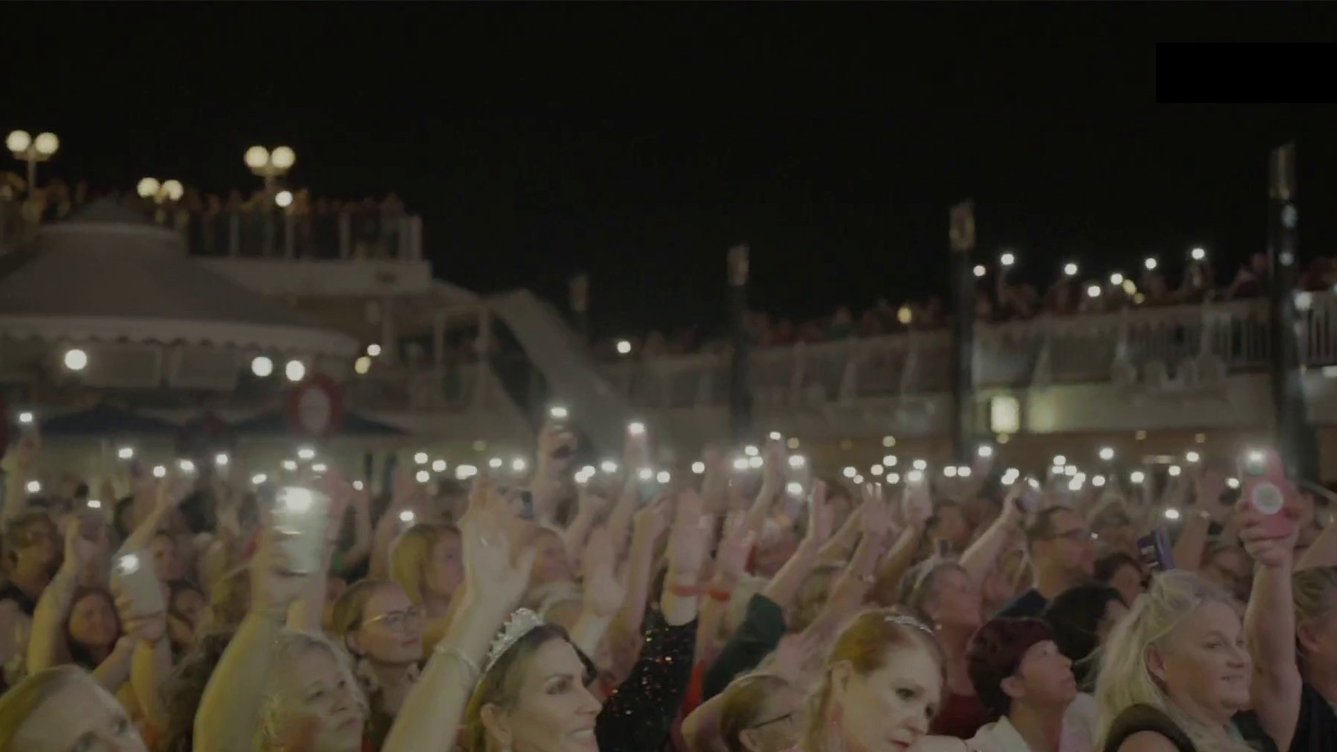 Hallmark announces 2025 Christmas cruise after selling out 2024