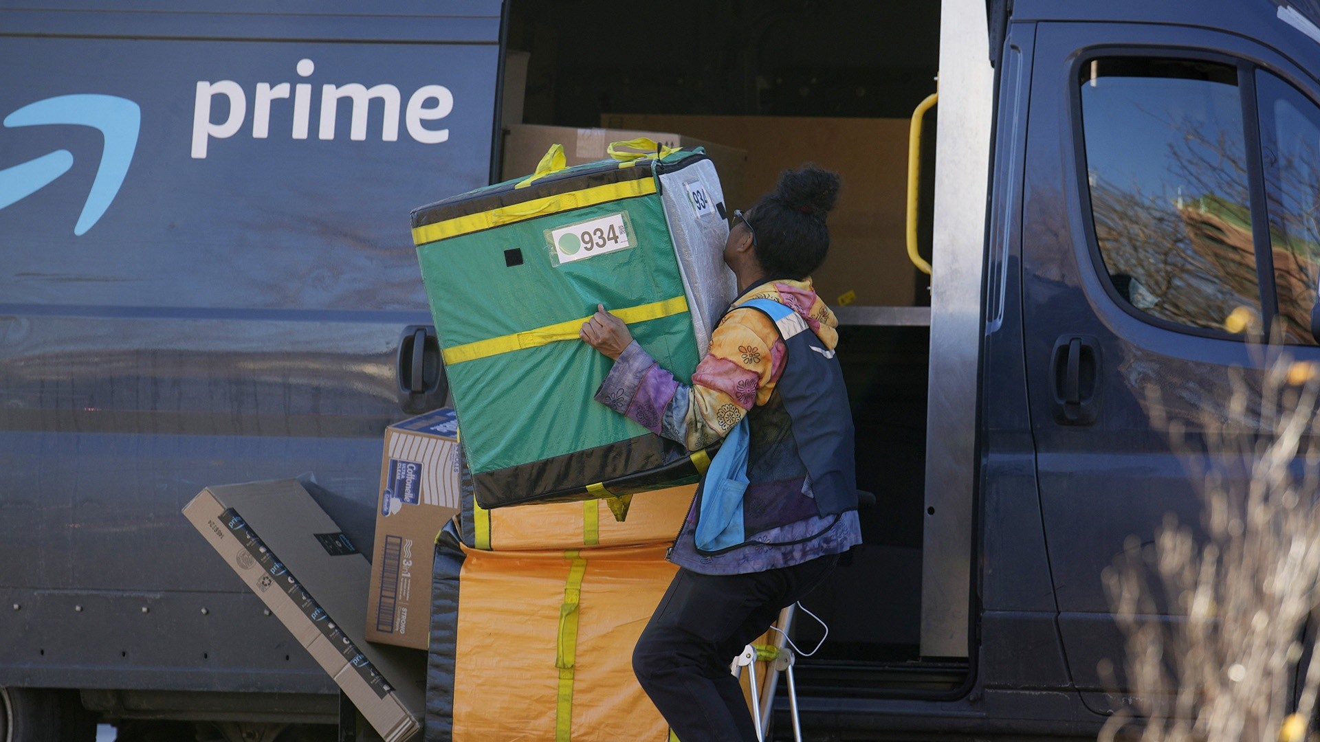 Money-saving guide to Cyber Monday sales: Tech, fashion, more