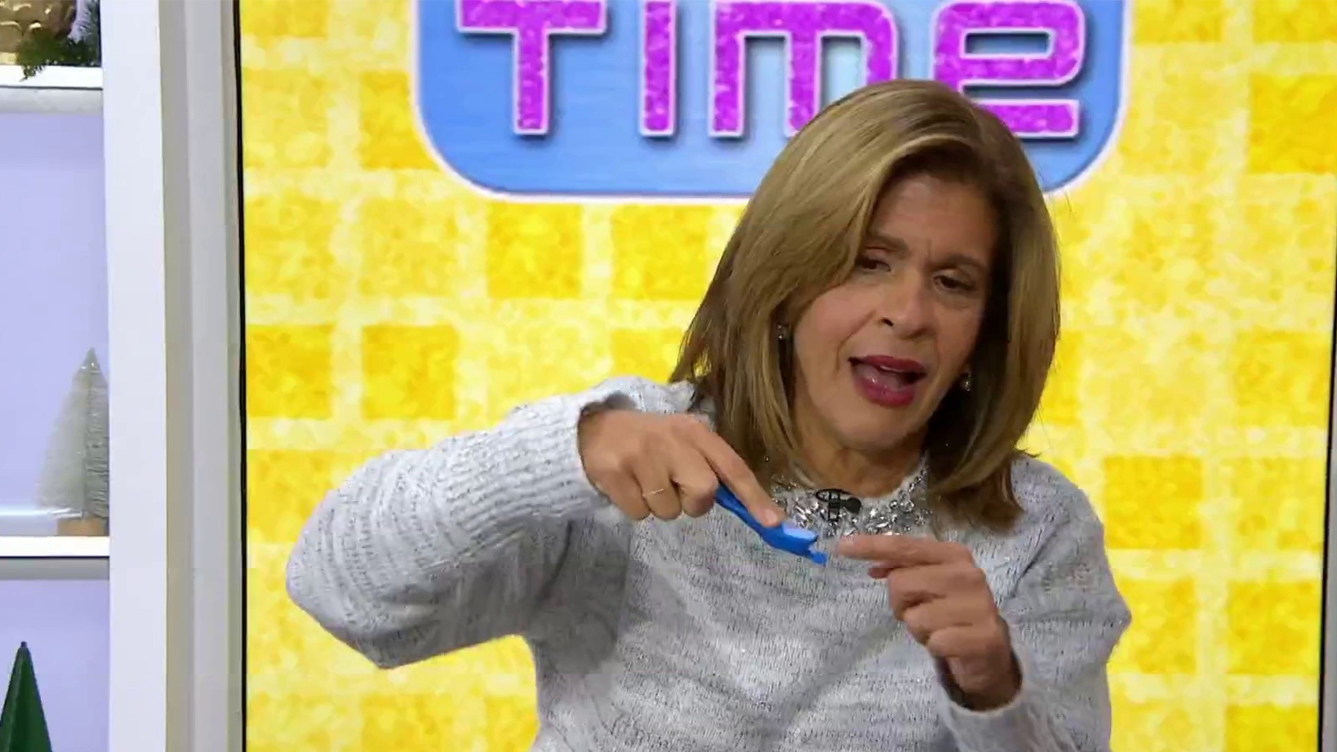 See Hoda and Jenna try to figure out what these gadgets are for