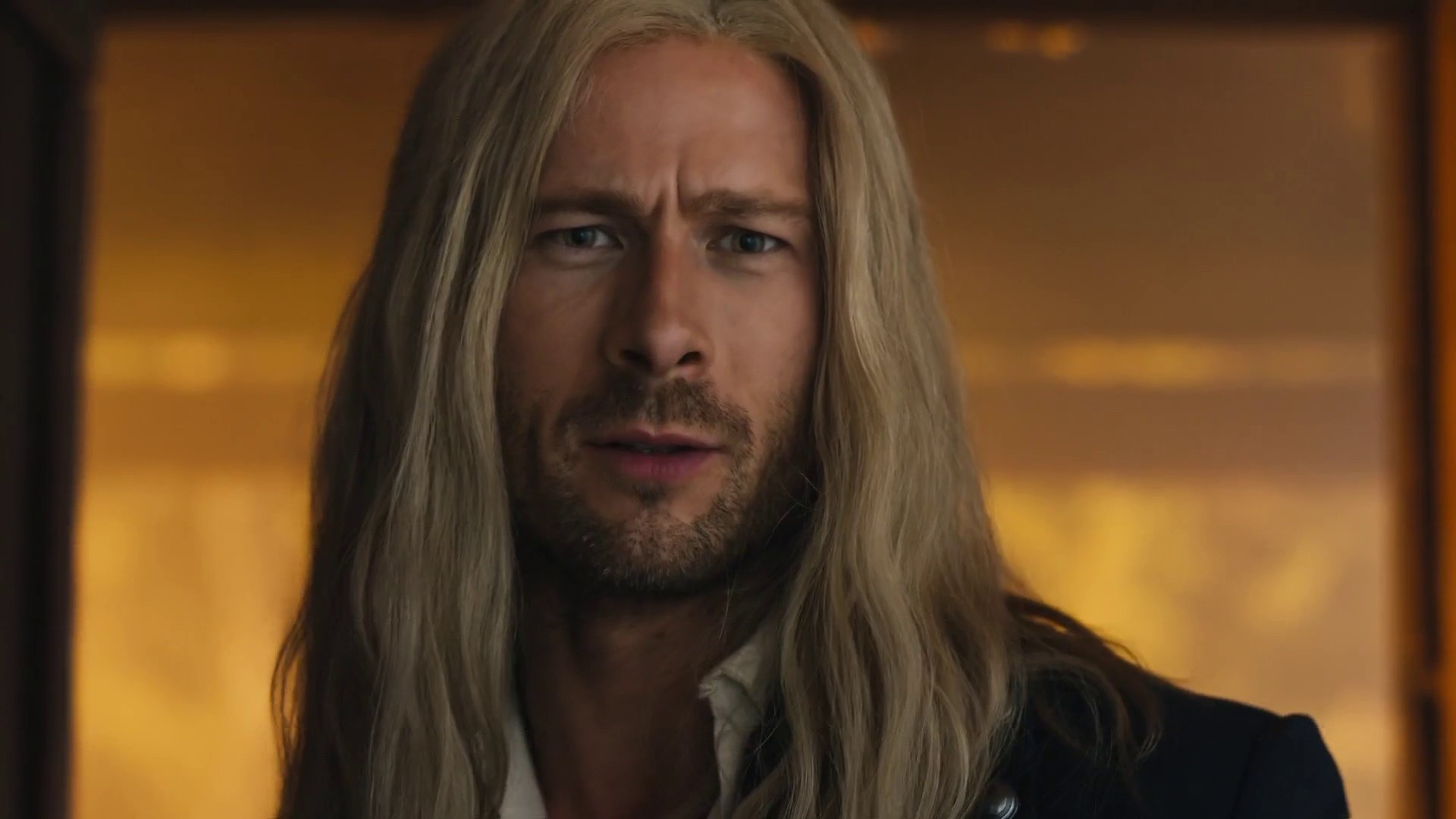Glen Powell becomes intense Goldilocks in Ram Super Bowl ad