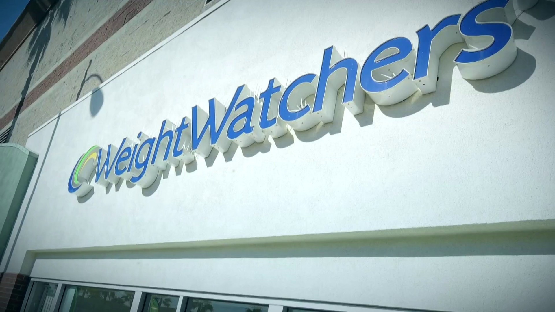 WeightWatchers files for bankruptcy to shed $1B+ in debt