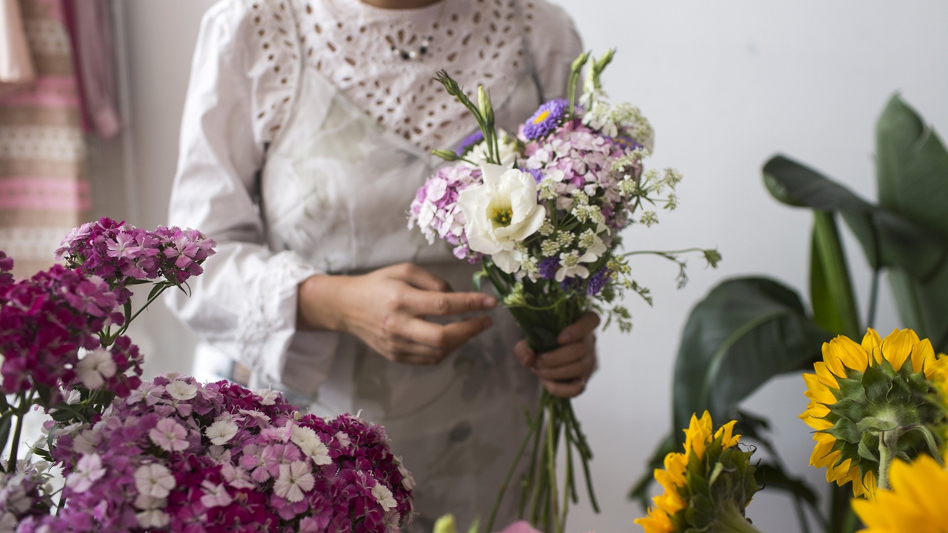 Why tariffs may put a damper on Mother's Day bouquets