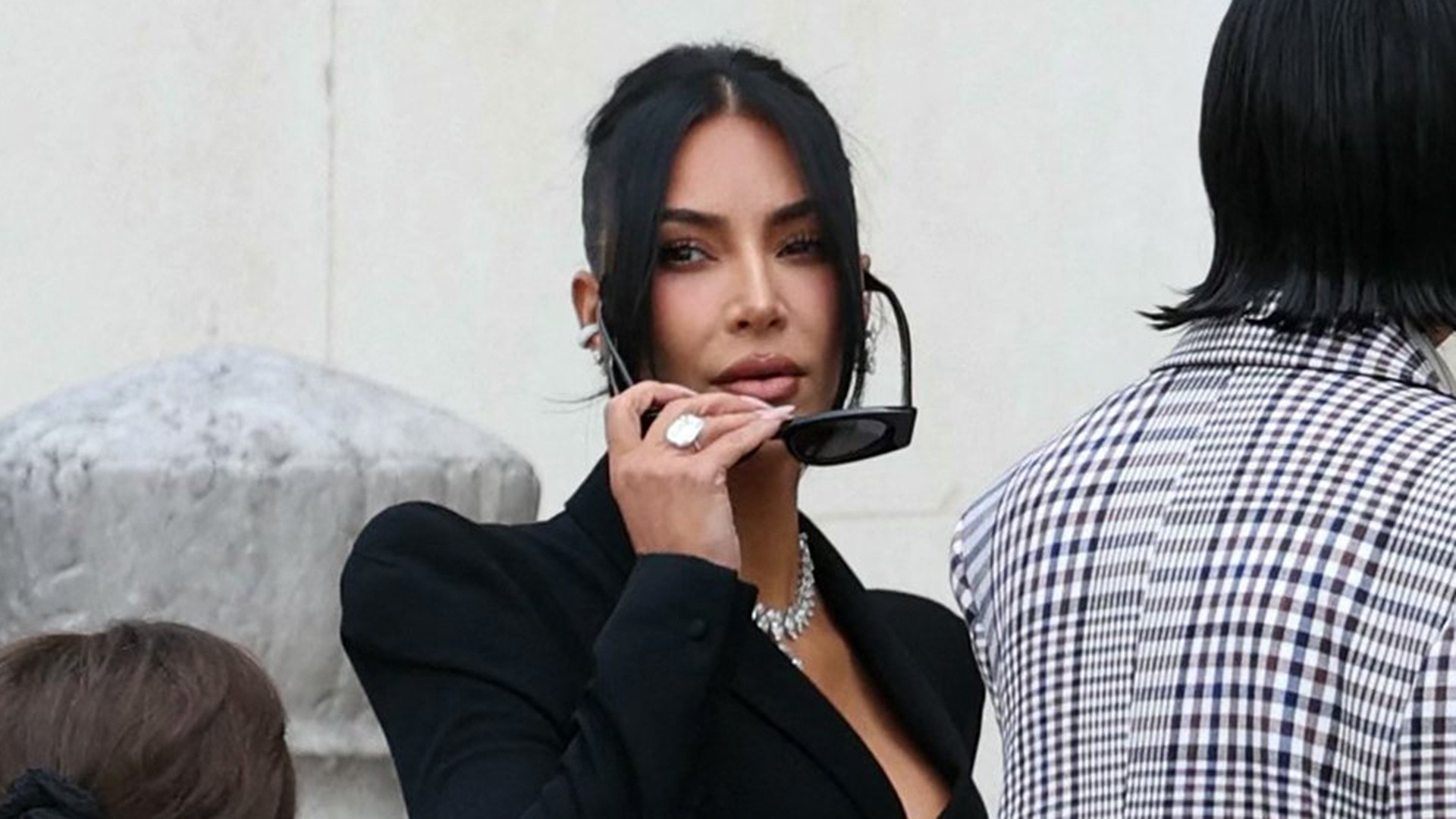 Kim Kardashian arrives at Paris court to testify in robbery trial