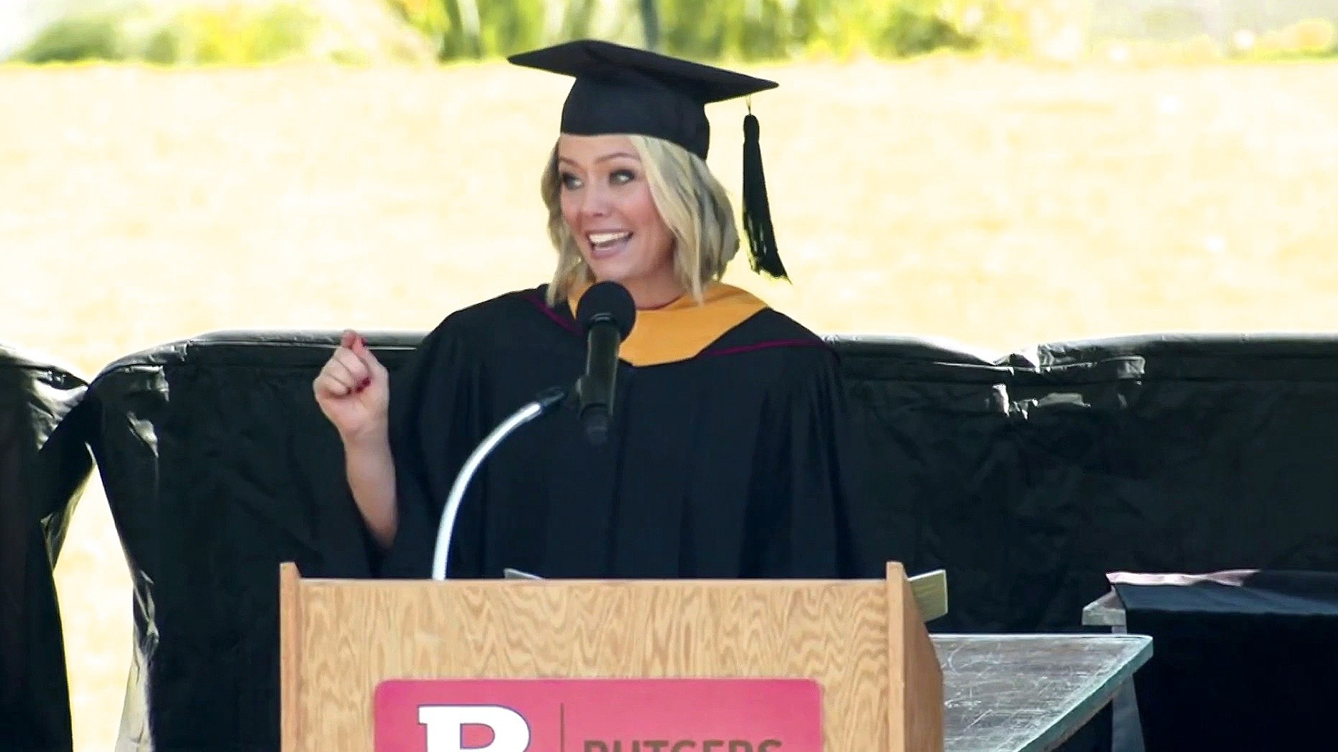 Dylan Dreyer gives commencement address at Rutgers