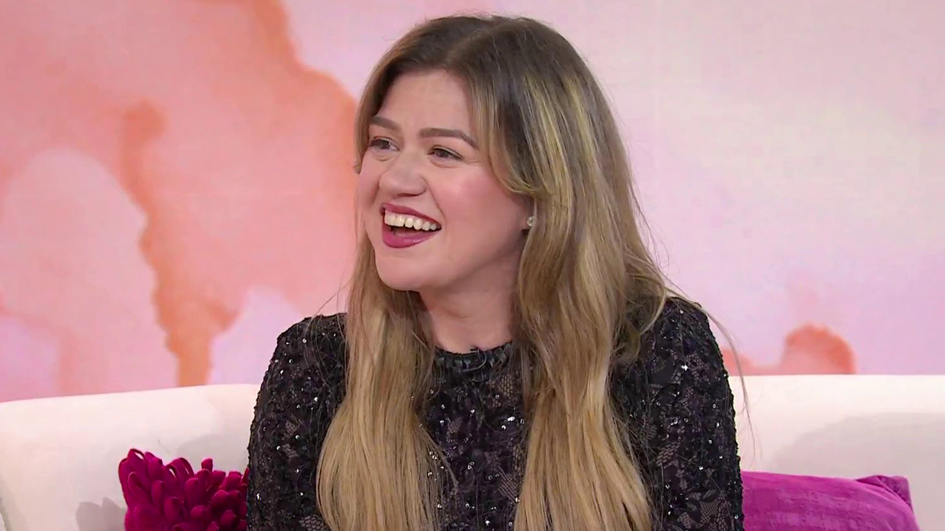 Kelly Clarkson on Vegas residency, new music, motherhood, more
