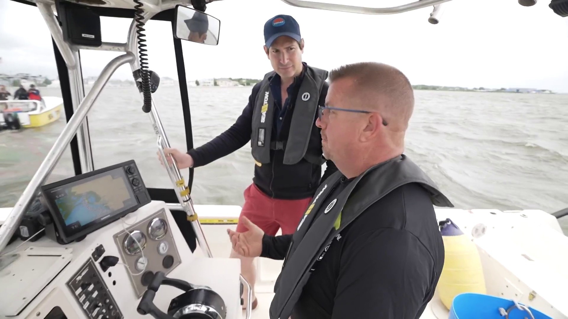 How to Stay Safe on Boats This Summer