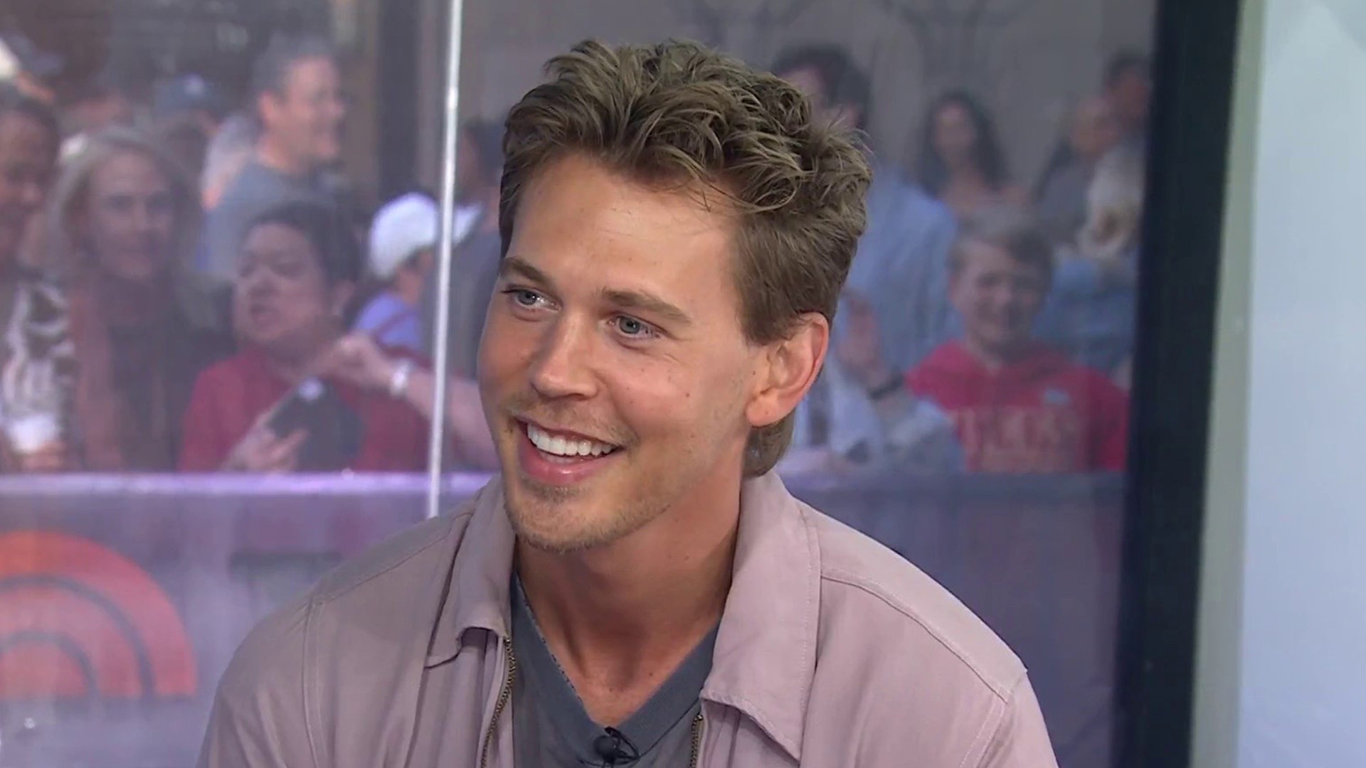Austin Butler Shares Advice From Laura Dern on Method Acting