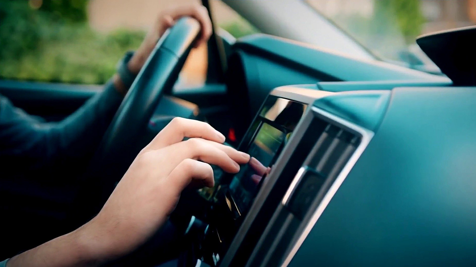 Car Makers Look to Ditch Touchscreens for a Return to Buttons