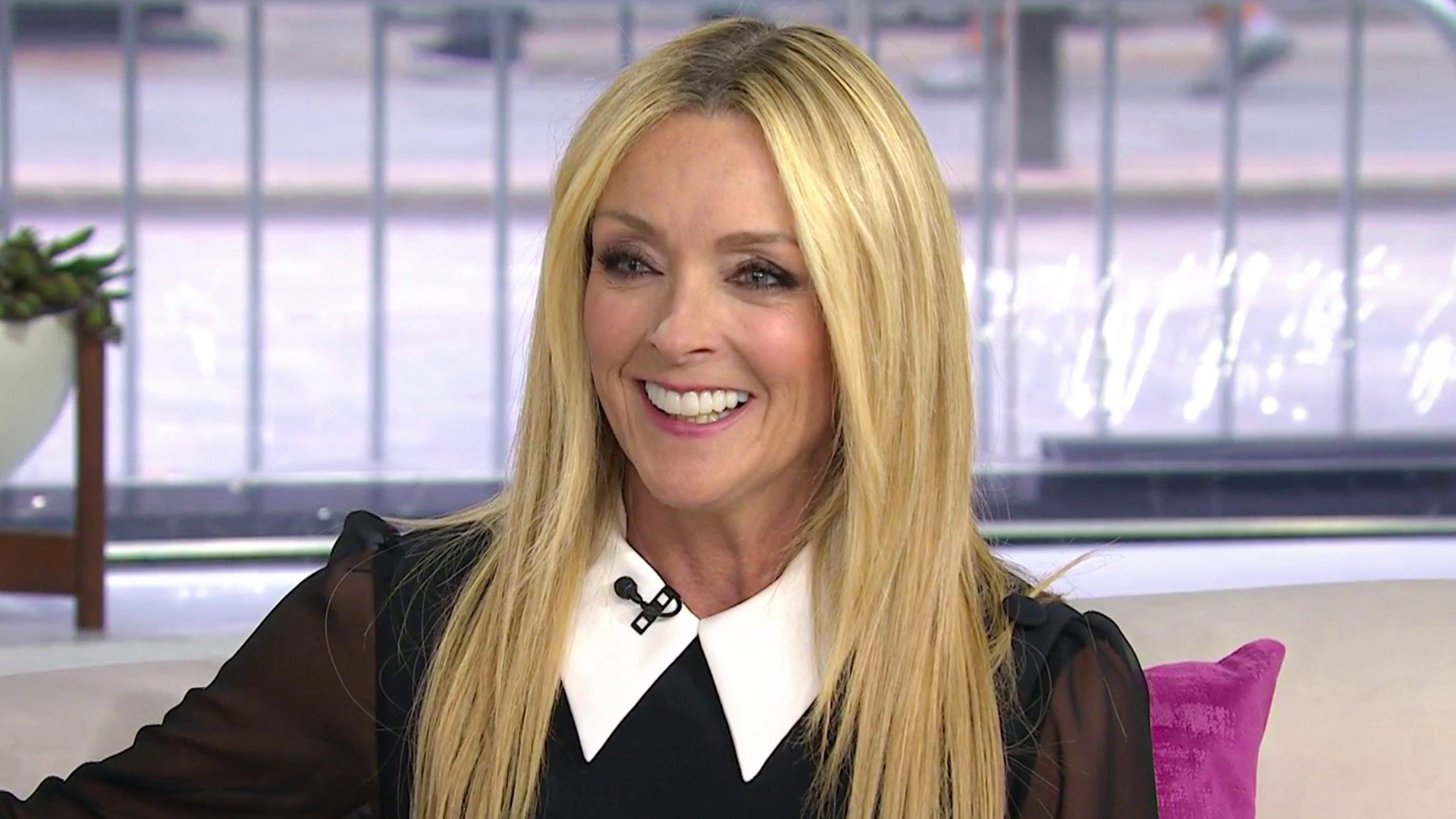 Jane Krakowski Talks Starring in 'Oh, Mary!' on Broadway