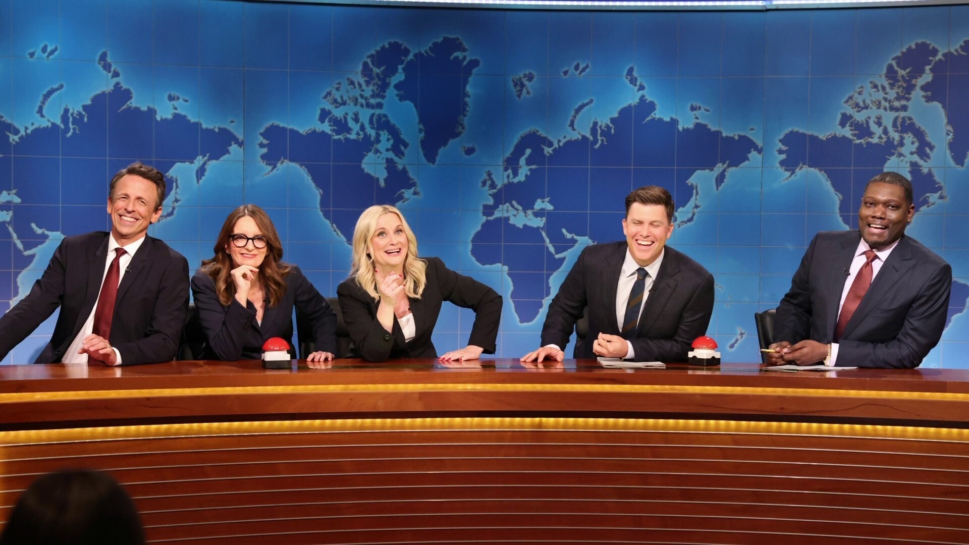 Amy Poehler, Tina Fey, Seth Meyers Reunite for 'Weekend Update'