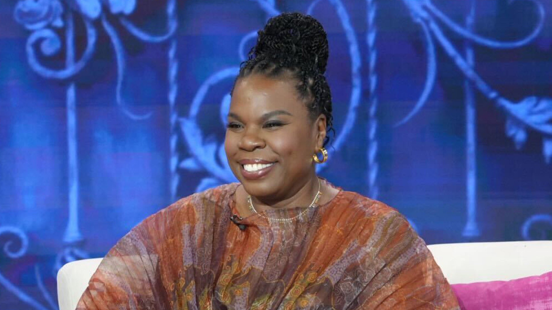 Leslie Jones Talks Comedy Special, Kenan Thompson Friendship