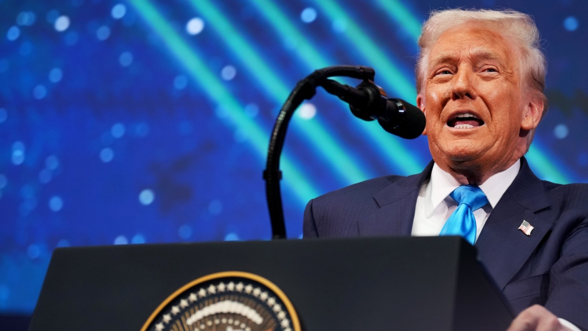 Trump talks trade in South Korea ahead of high stakes meeting with China's  president