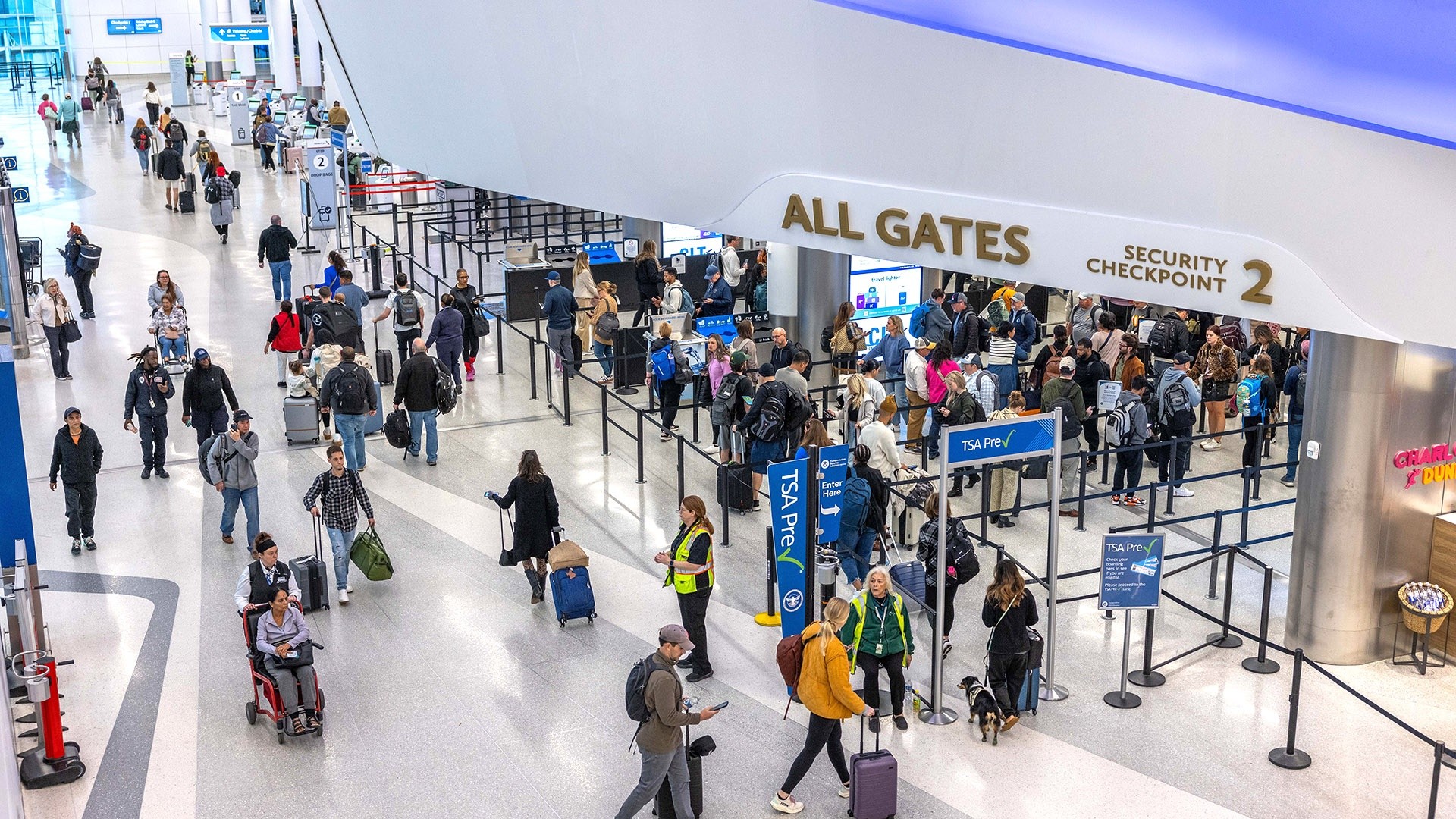 Chaos at Airports Nationwide Worsen Amid FAA Flight Reduction