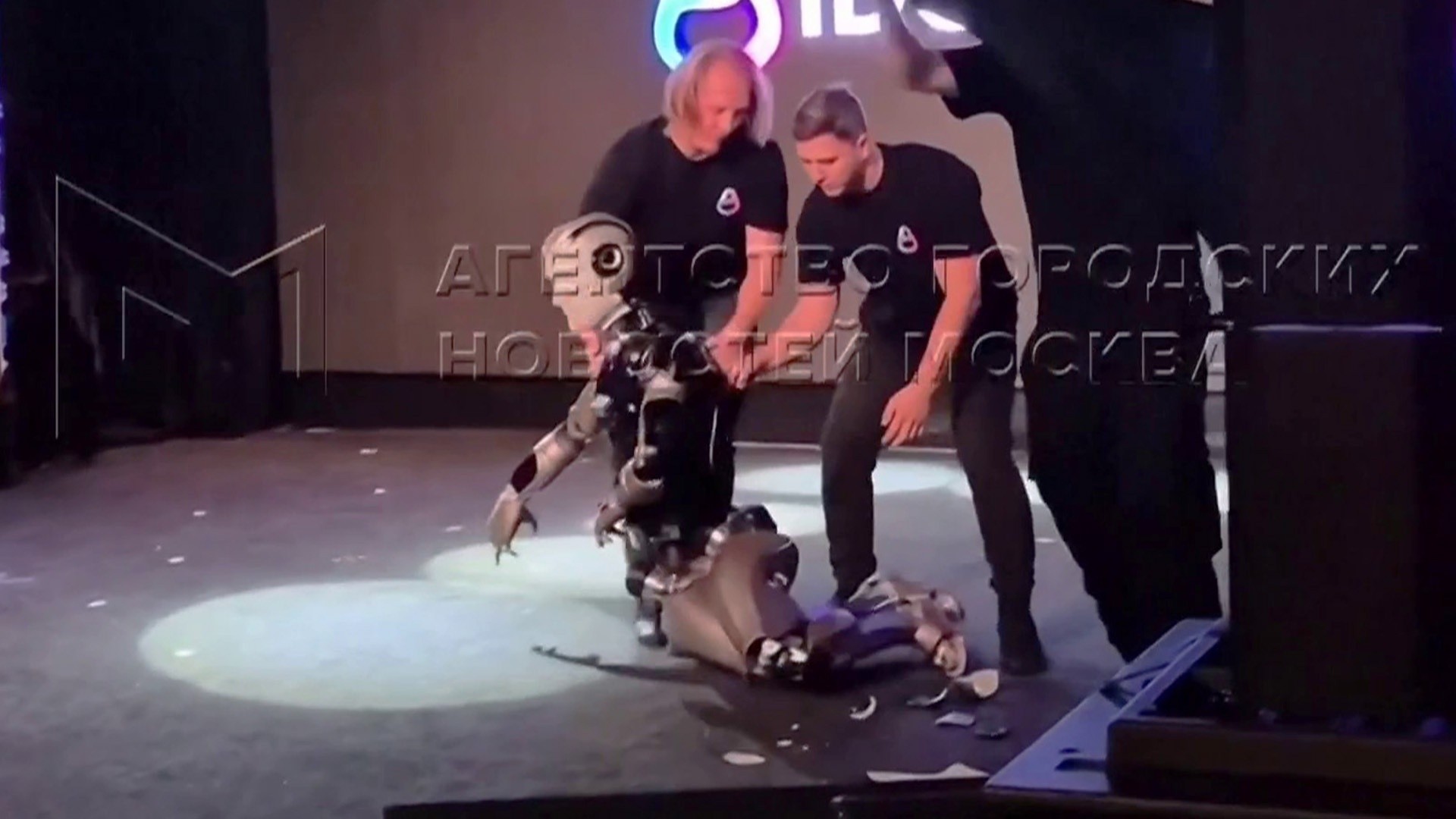 Russia's First Humanoid AI Robot Makes Debut...Then Falls Down