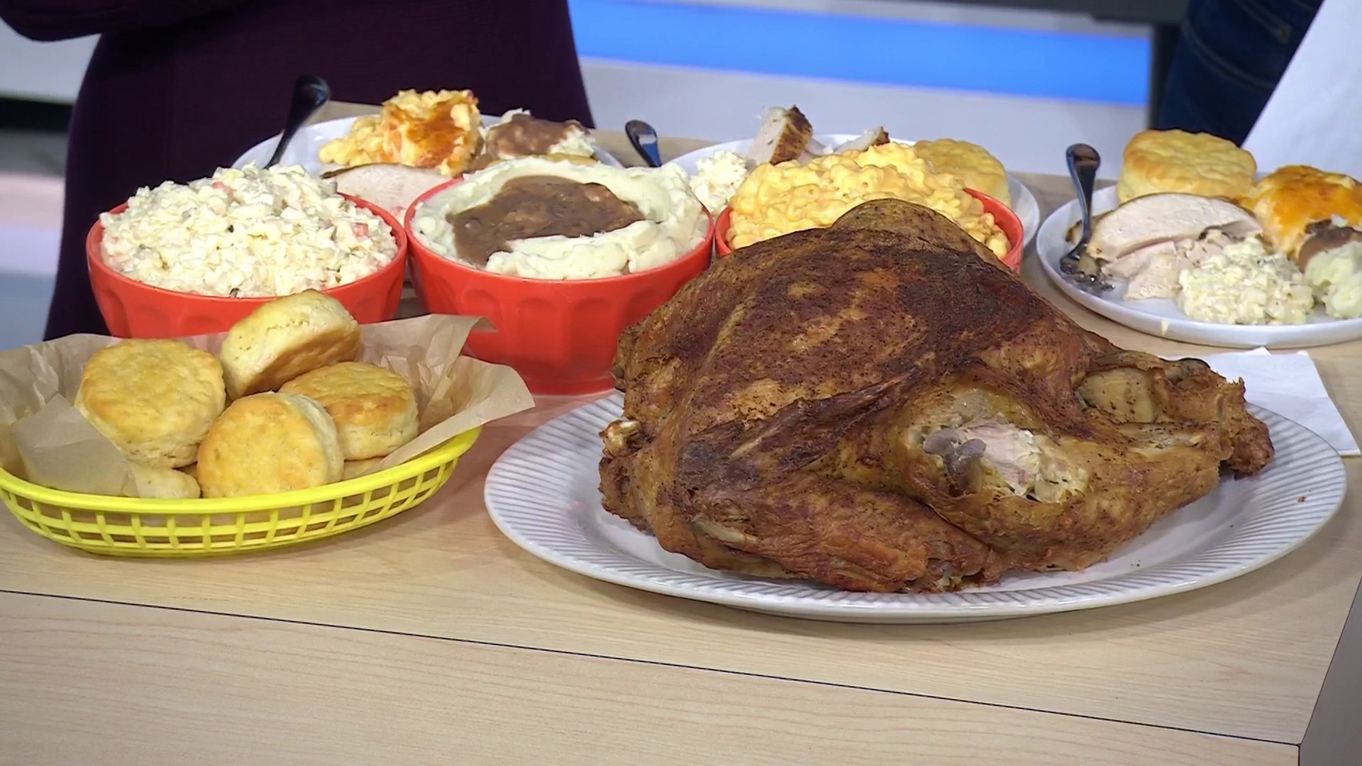 Last Minute Thanksgiving Meals to Save Time, Money, and Energy