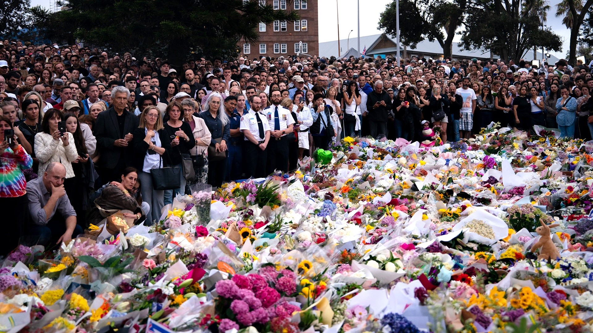 Bondi Beach Shooting Suspects 'Inspired' By ISIS: Prime Minister