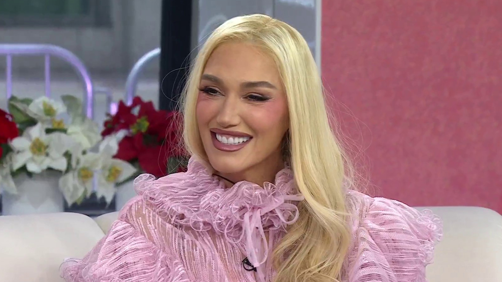 Gwen Stefani on Meeting Michelle Pfeiffer, No Doubt Reunion