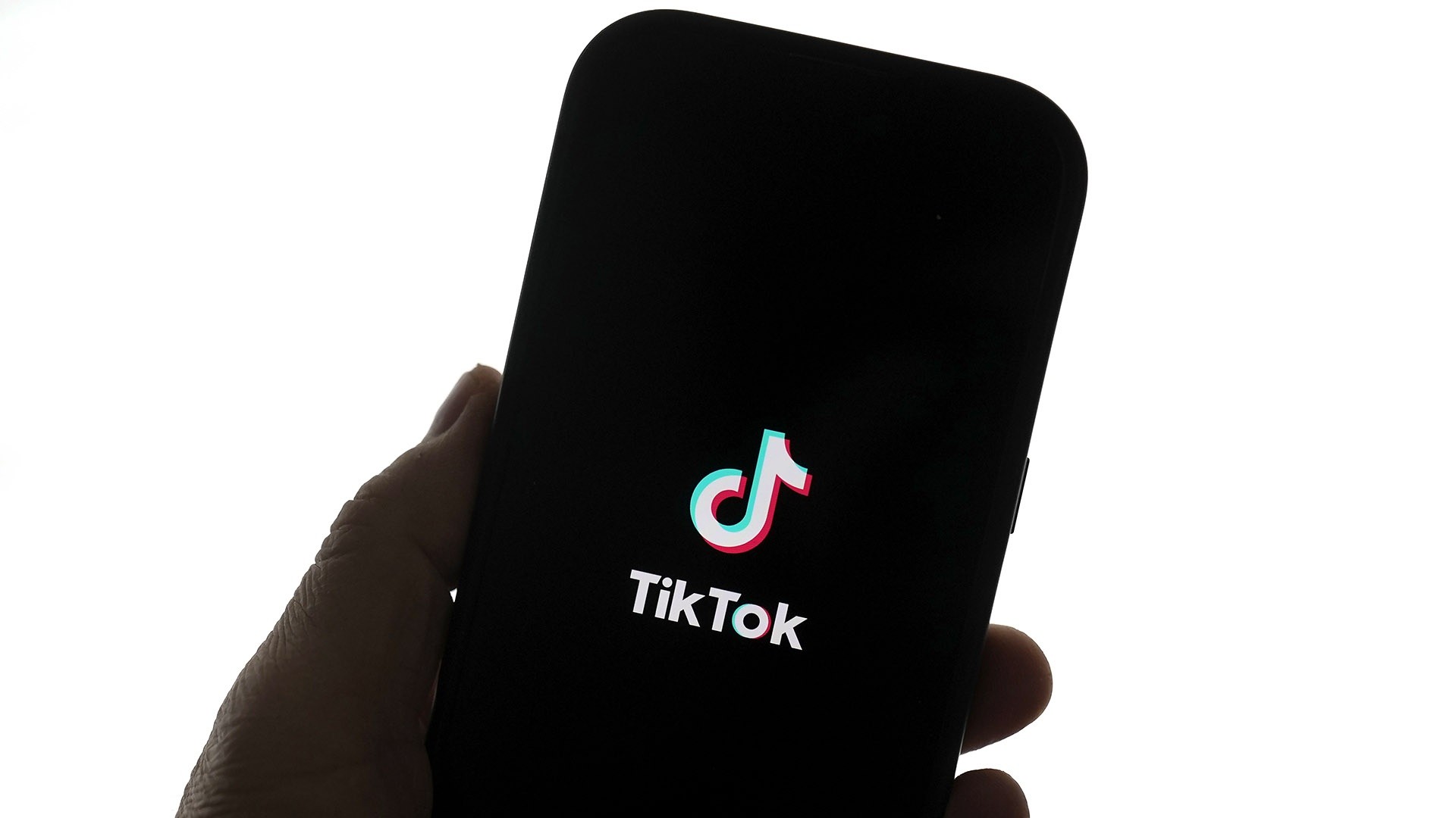 TikTok Finalizes Deal With US to Avoid Ban: What to Know