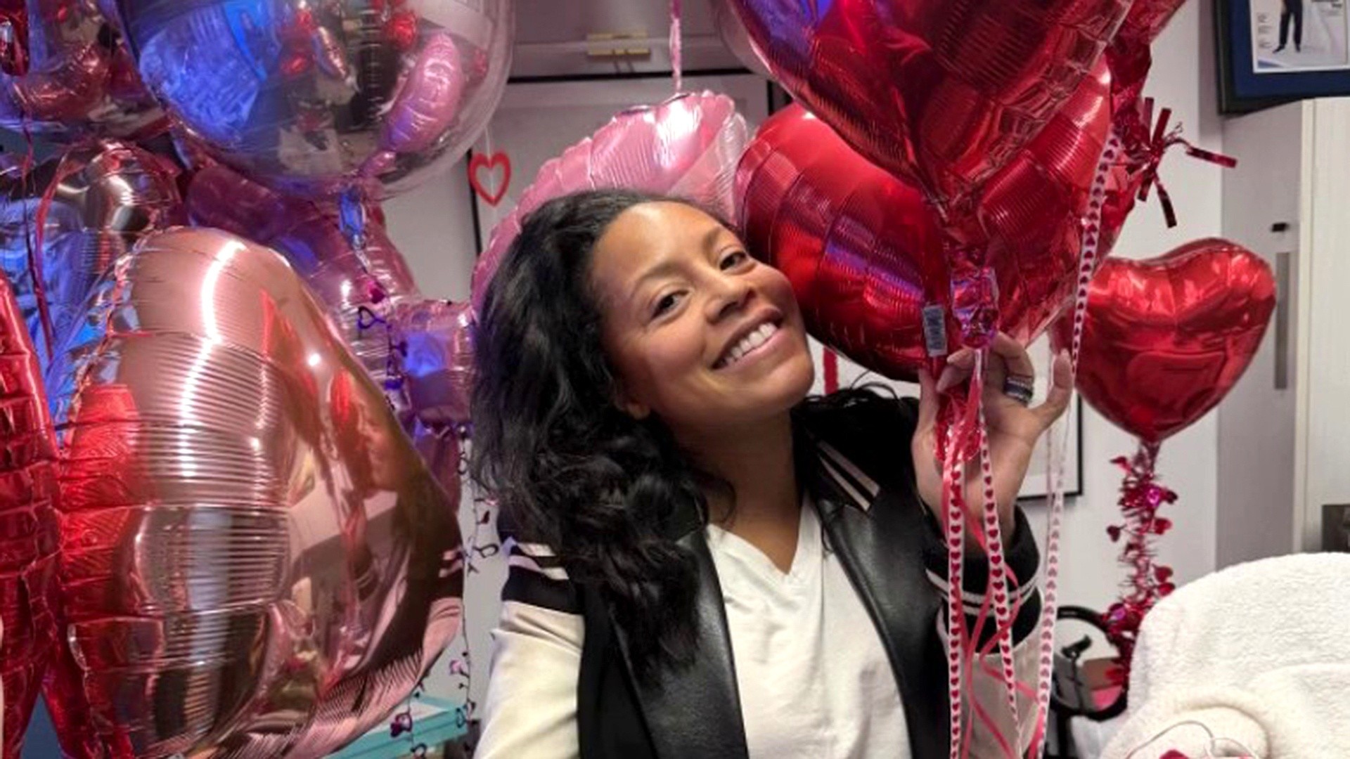 See How Jenna Surprised Sheinelle for Her First Galentine's Day