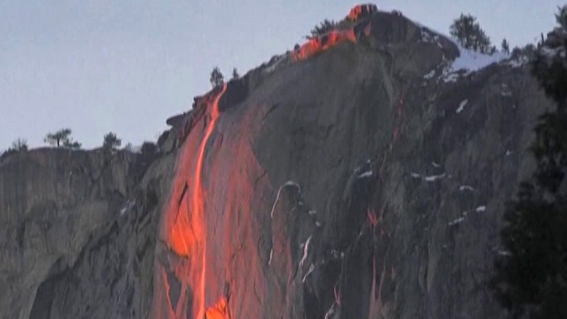Yosemite's Lava Waterfall Phenomenon Draws Big Crowds