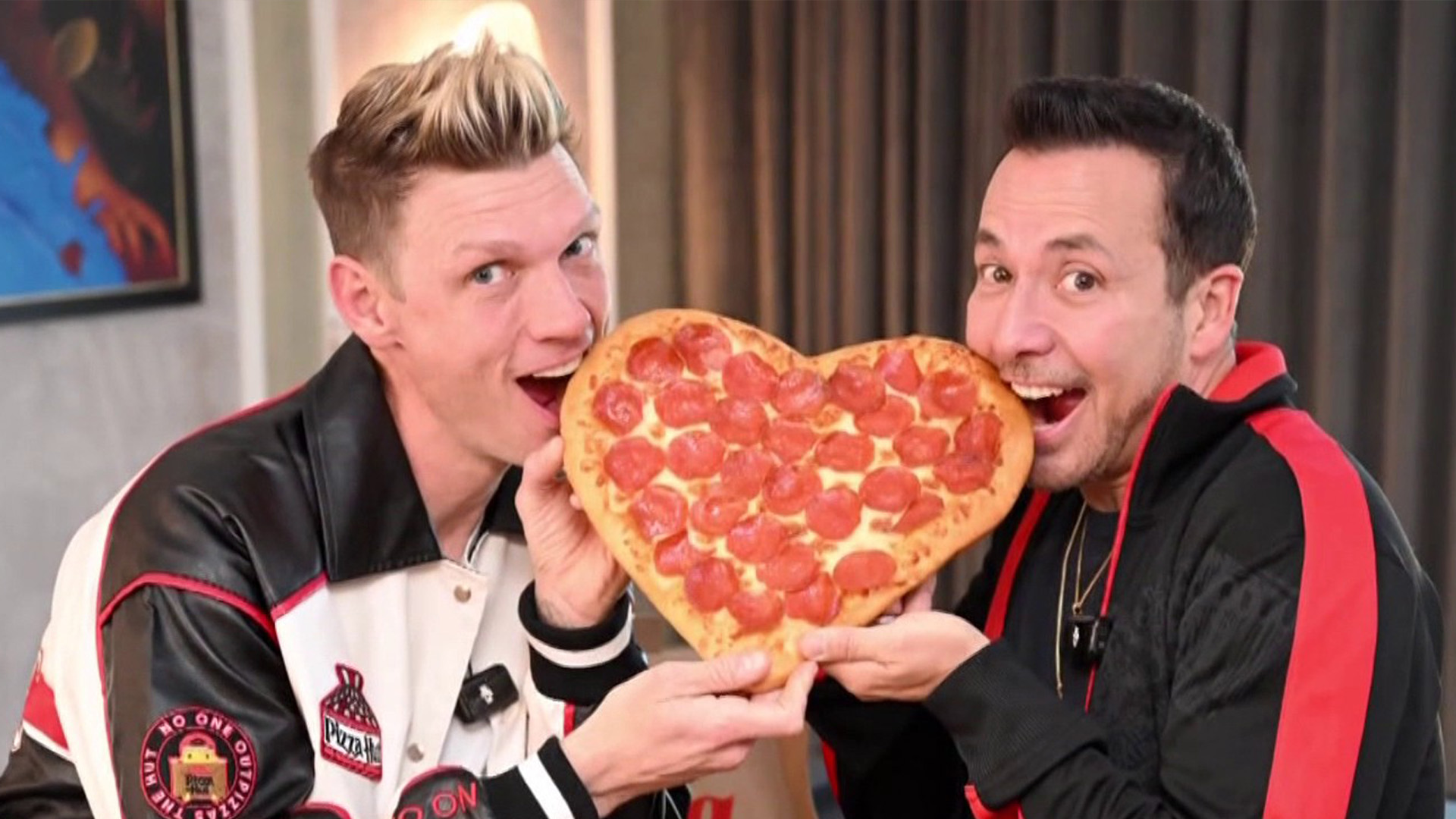 Backstreet Boys Team With Pizza Hut for 'Shape of My Heart' Pizza