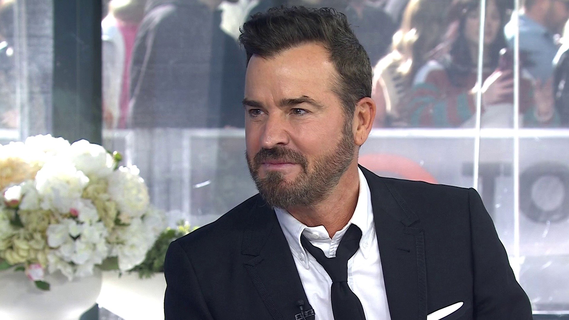 Justin Theroux Talks ‘Running Point’ S2, Fatherhood, More