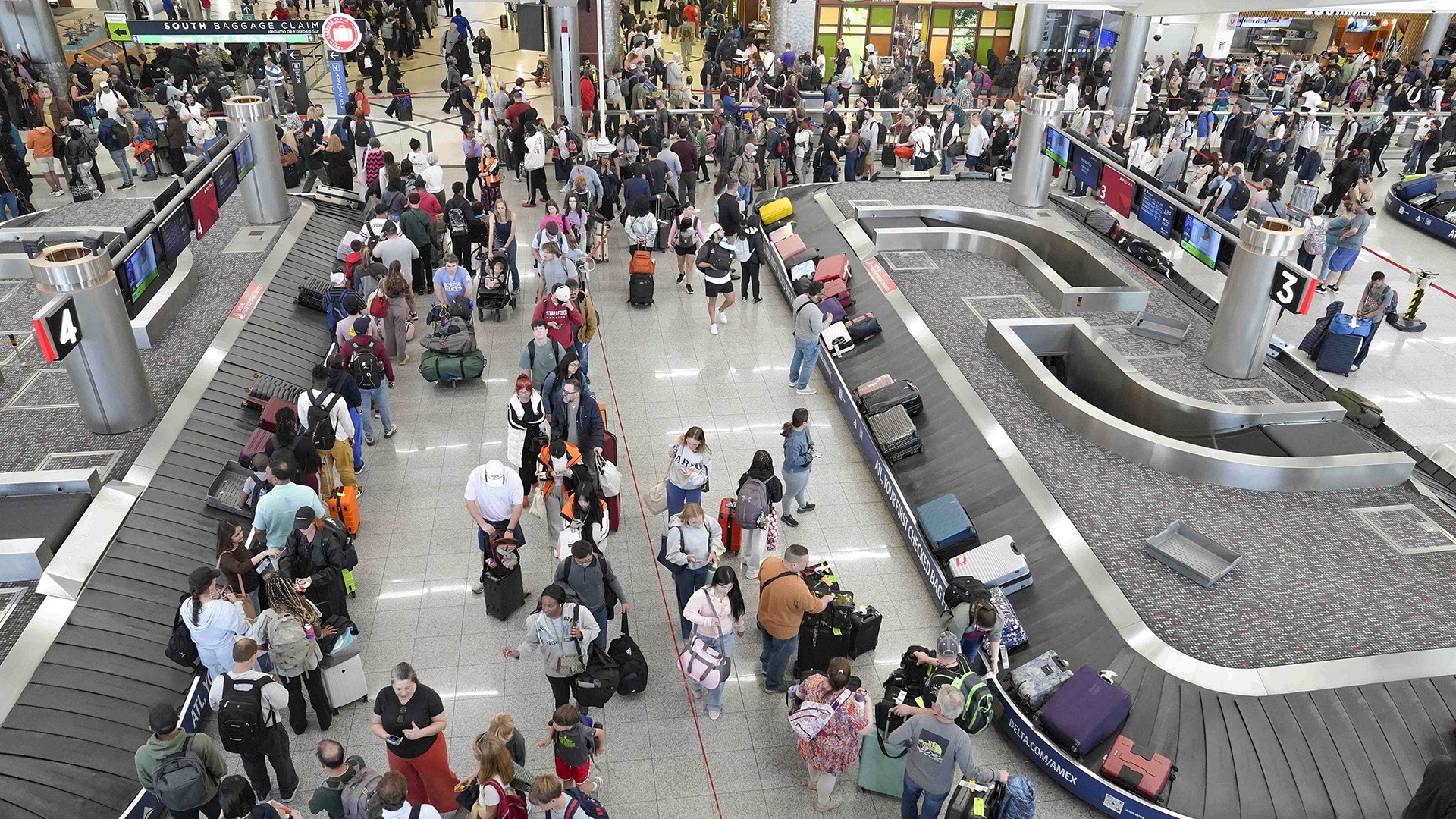 Memorial Day Weekend 2026: Expect Higher Gas Prices, Airfare