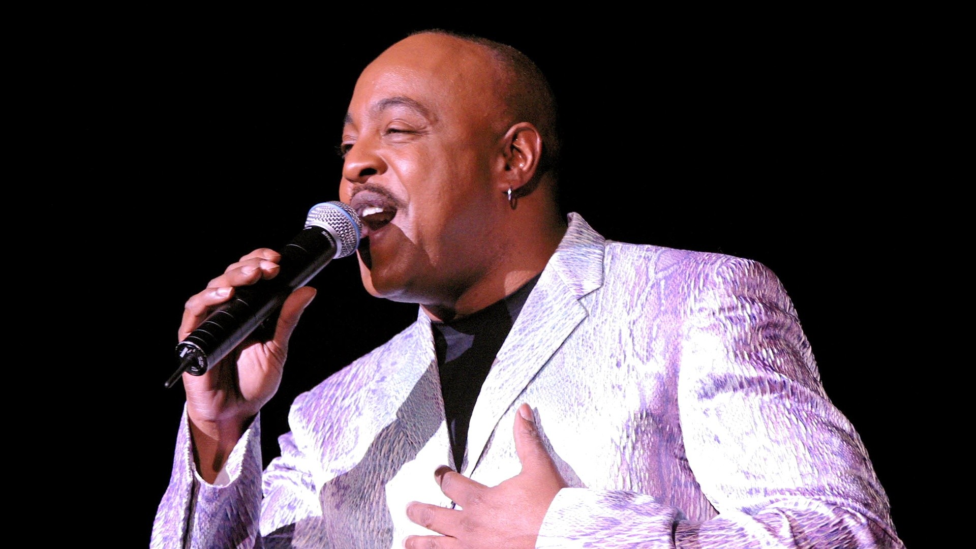‘Beauty and the Beast’ Singer Peabo Bryson Dies at 75