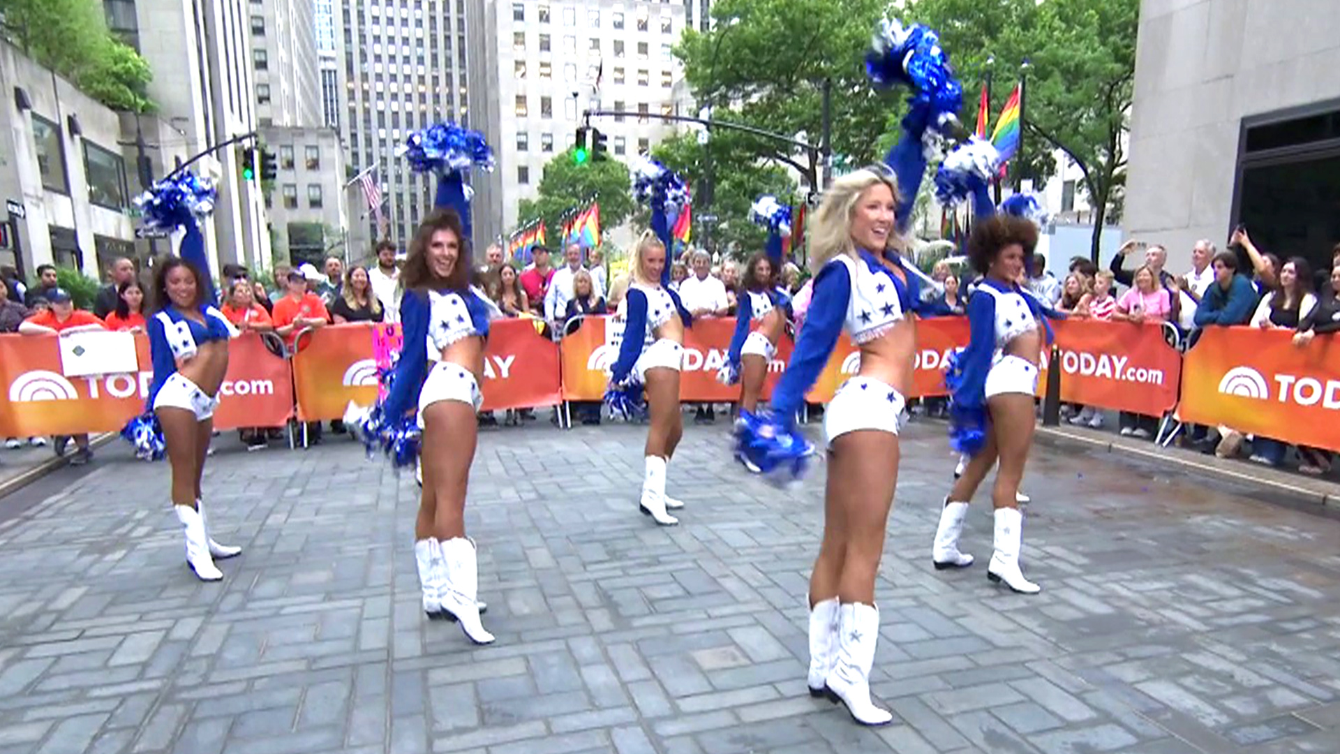 Dallas Cowboy Cheerleaders Preview ‘America’s Sweethearts’ S3