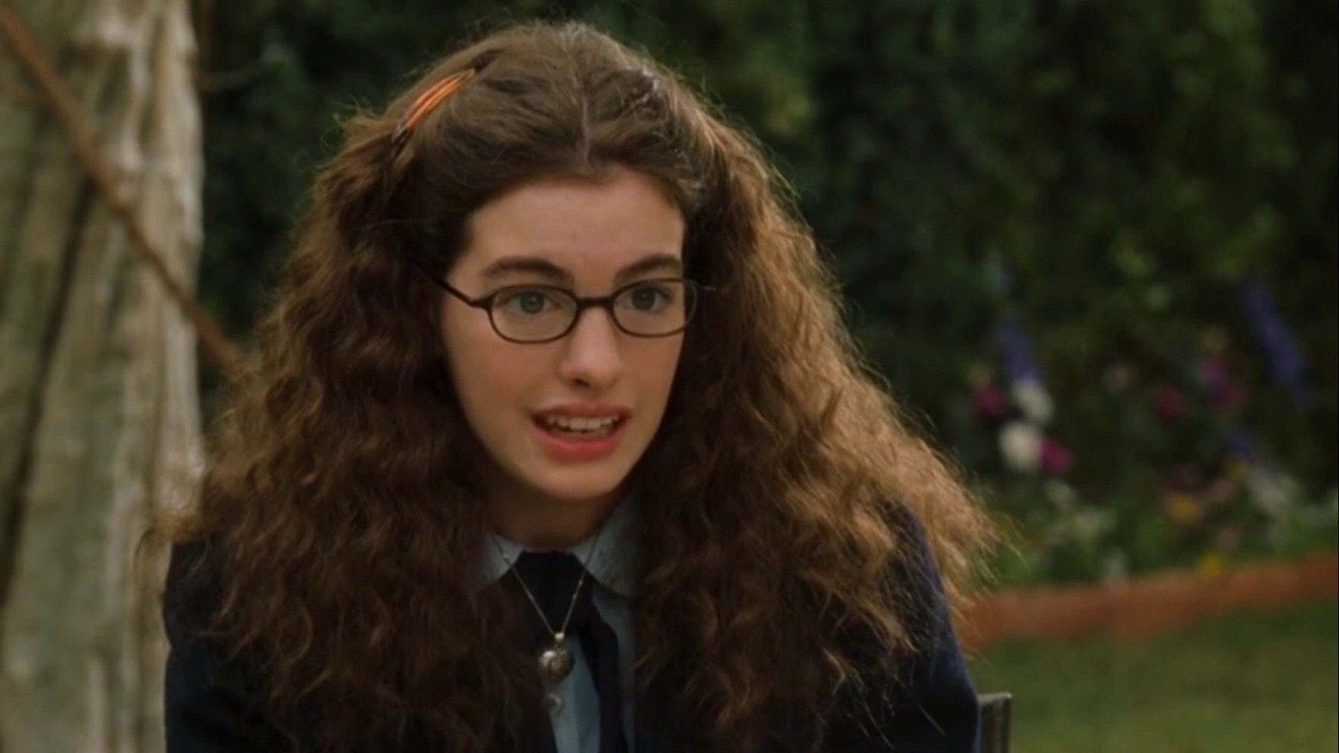 Anne Hathaway Shares ‘Princess Diaries 3’ Update