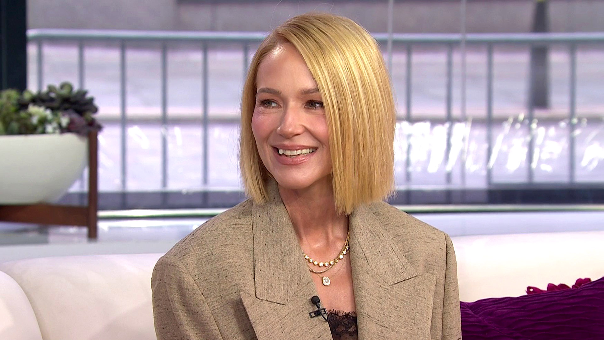 Jewel Talks Mental Health and the #NotAloneChallenge