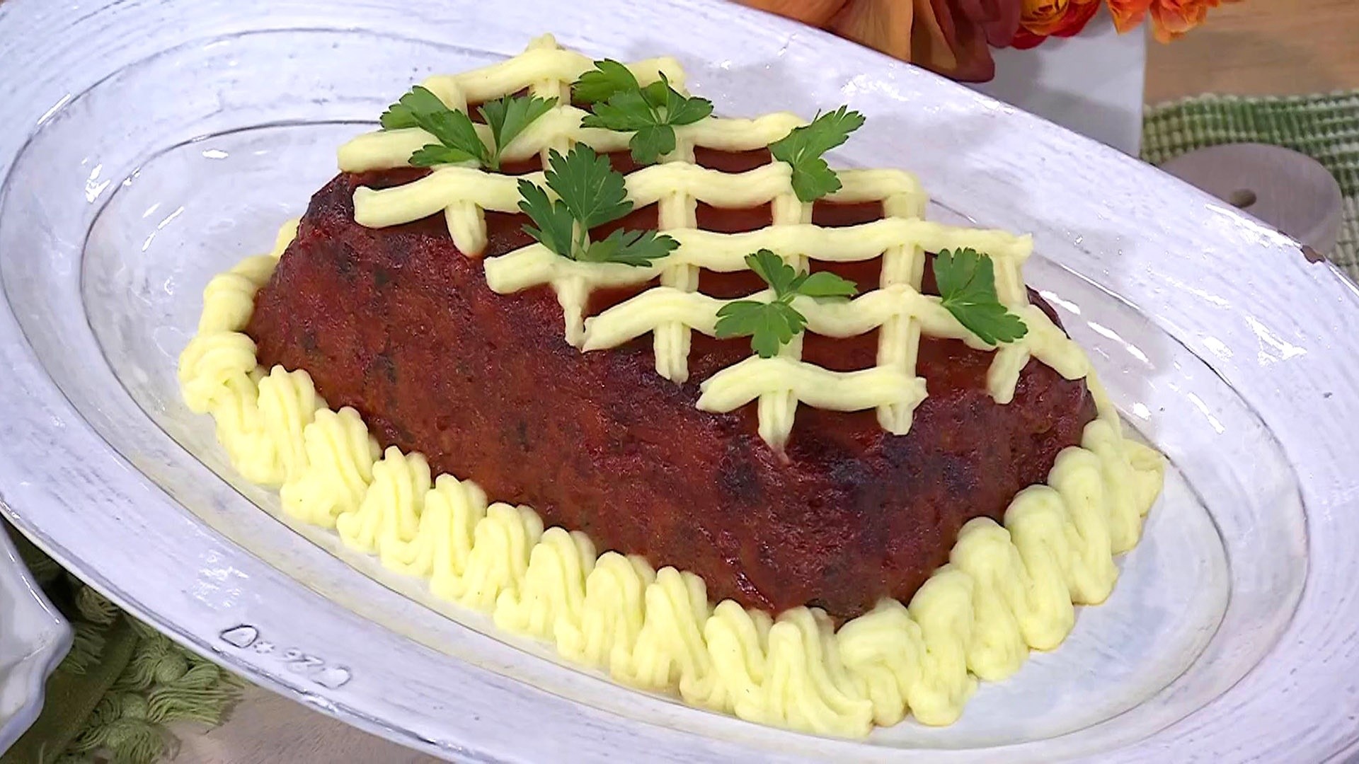 Recipe: Add Fall Flavor to Meat Loaf With Apple Cider Glaze