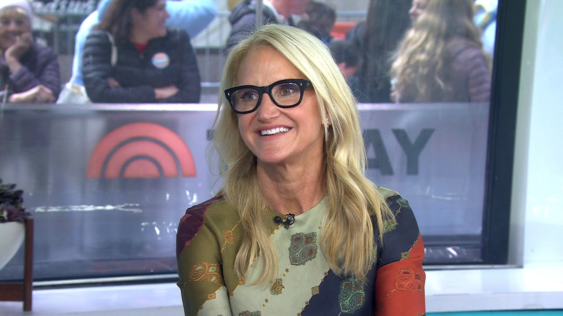 Mel Robbins on How to ‘Quiet the Noise’ That Can Overwhelm You