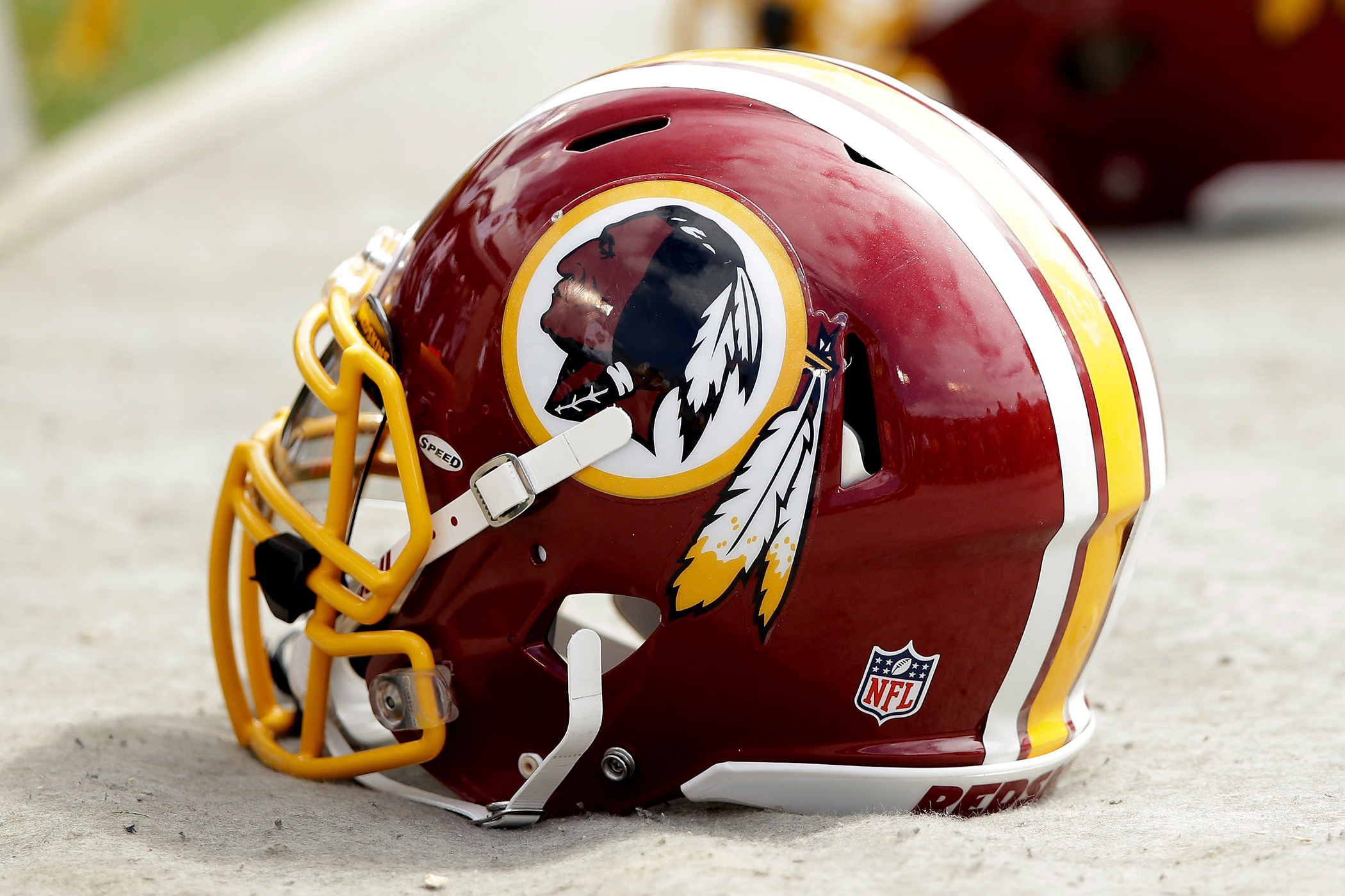 Washington Redskins President Invites Harry Reid to a Football Game