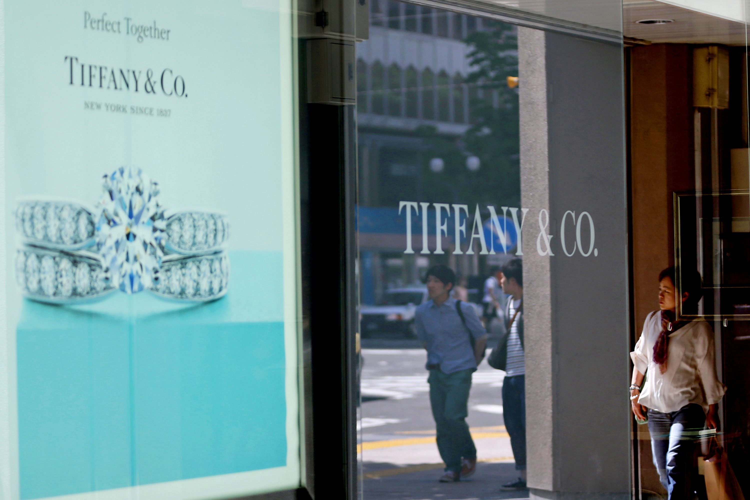 Tiffany jewelry ad features first same-sex couple