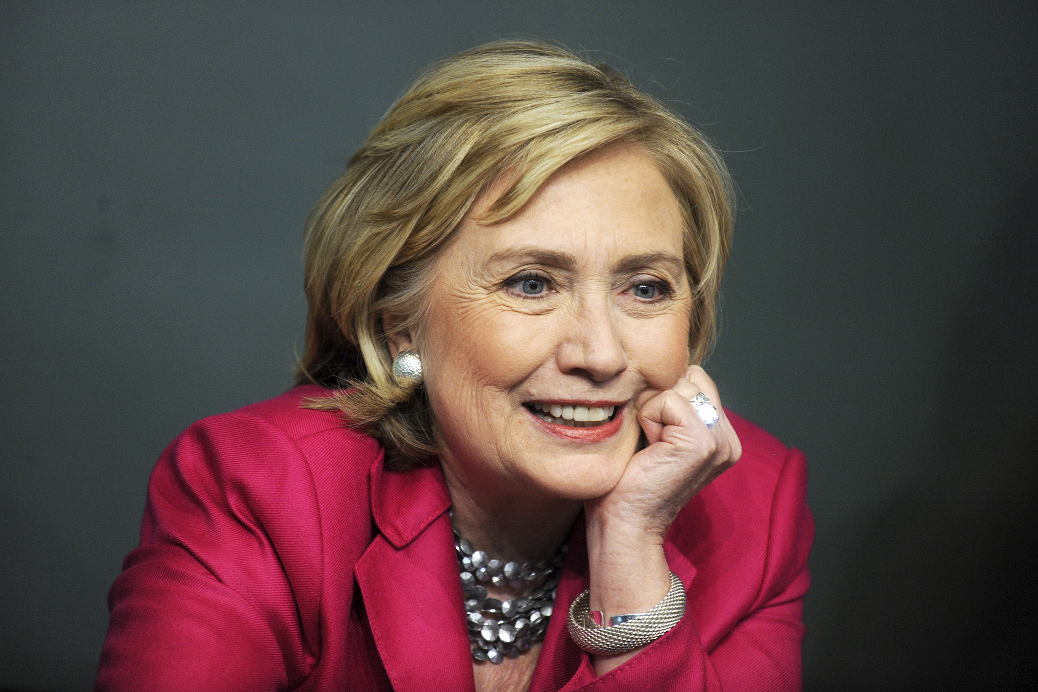 Essential Hillary Clinton Smartphone Apps