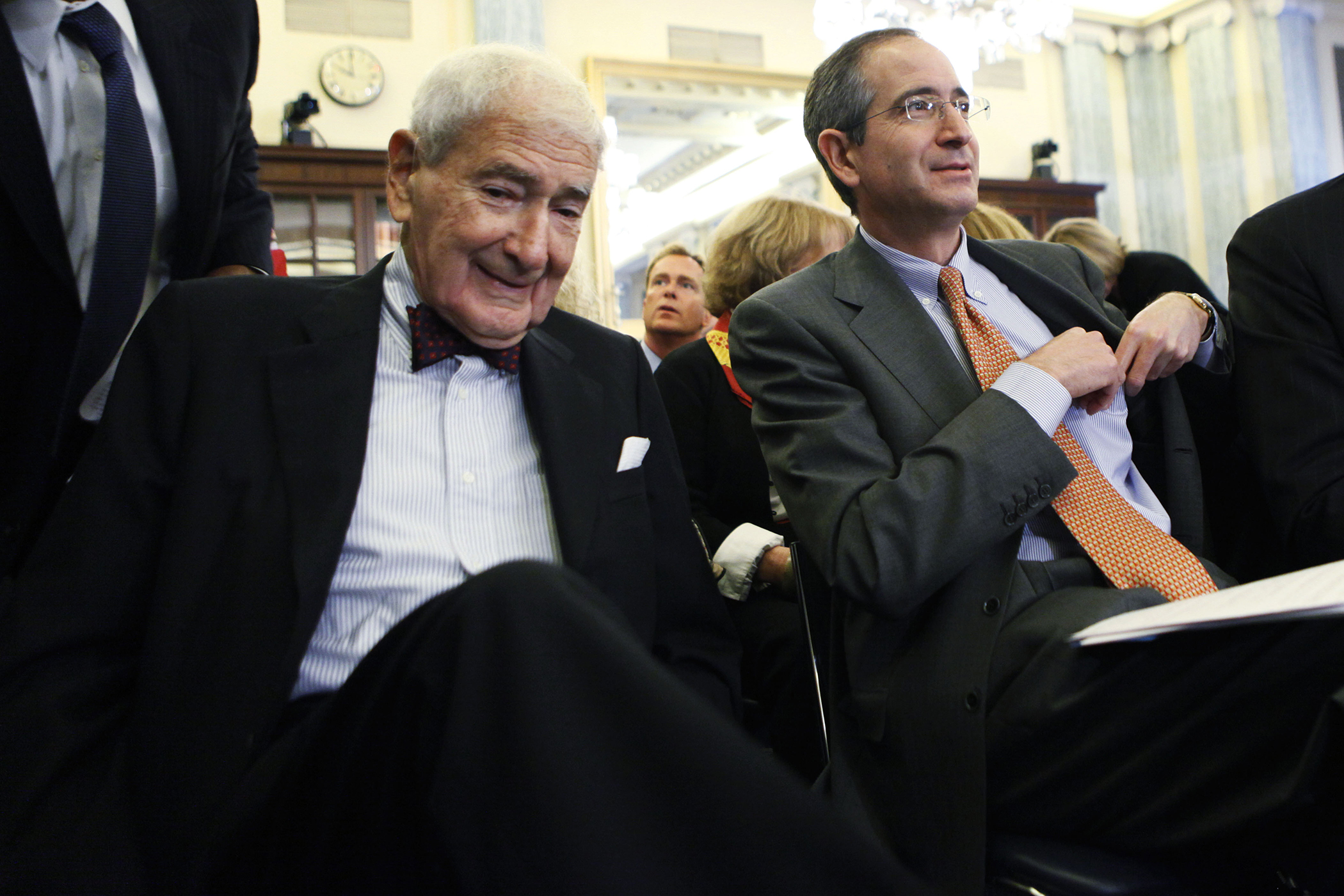 Ralph Roberts, Comcast founder and U.S. media magnate, dead at 95