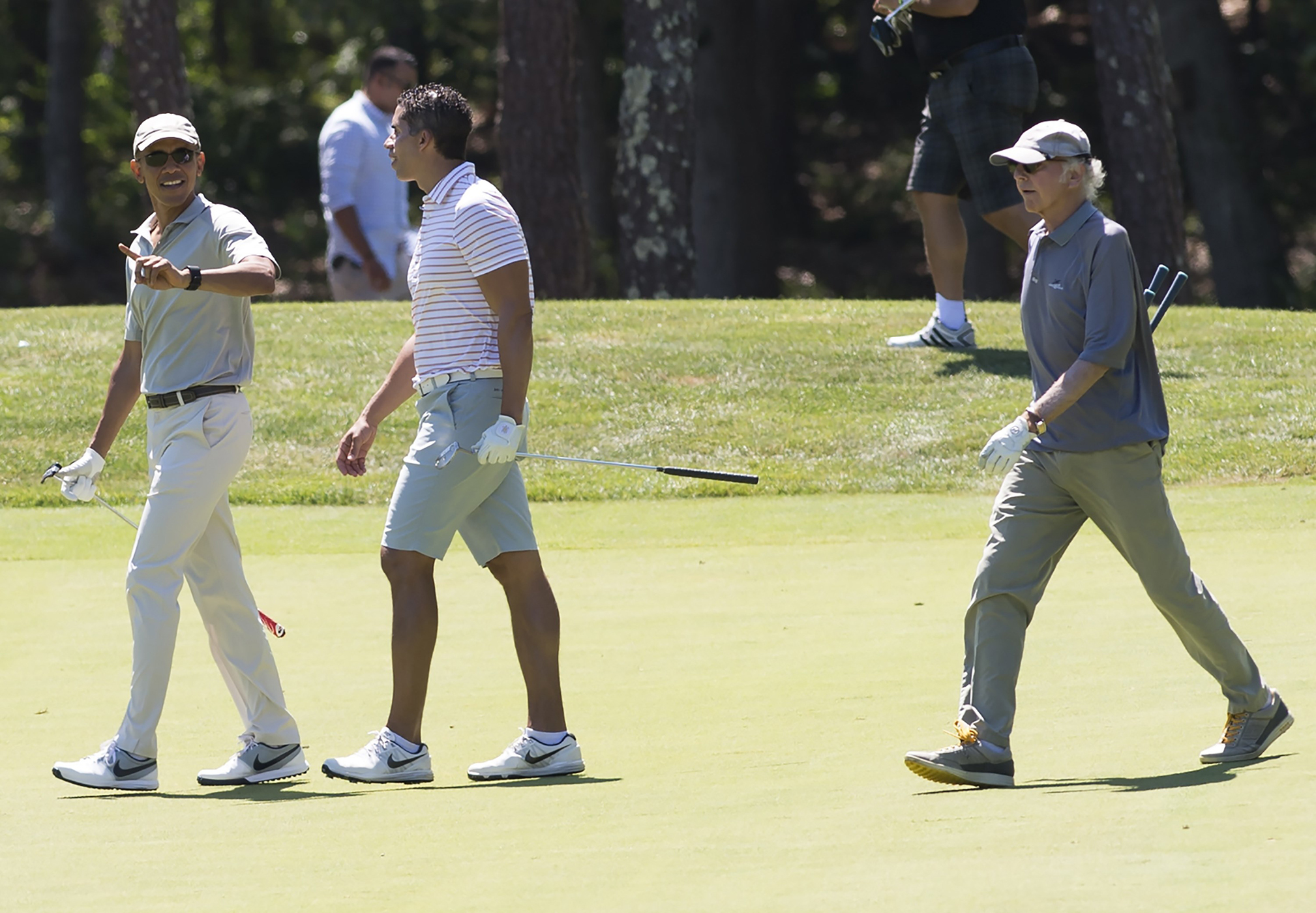 Obama tees off against Larry David during Martha's Vineyard vacation