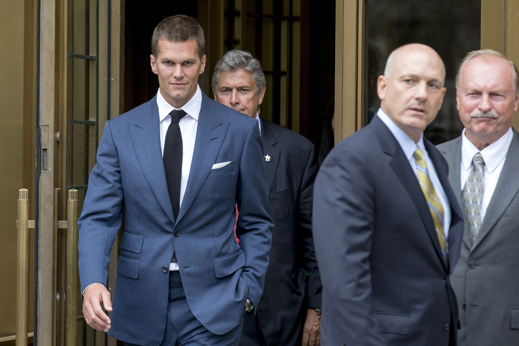 Appeals Court Reinstates Tom Brady Deflategate Suspension