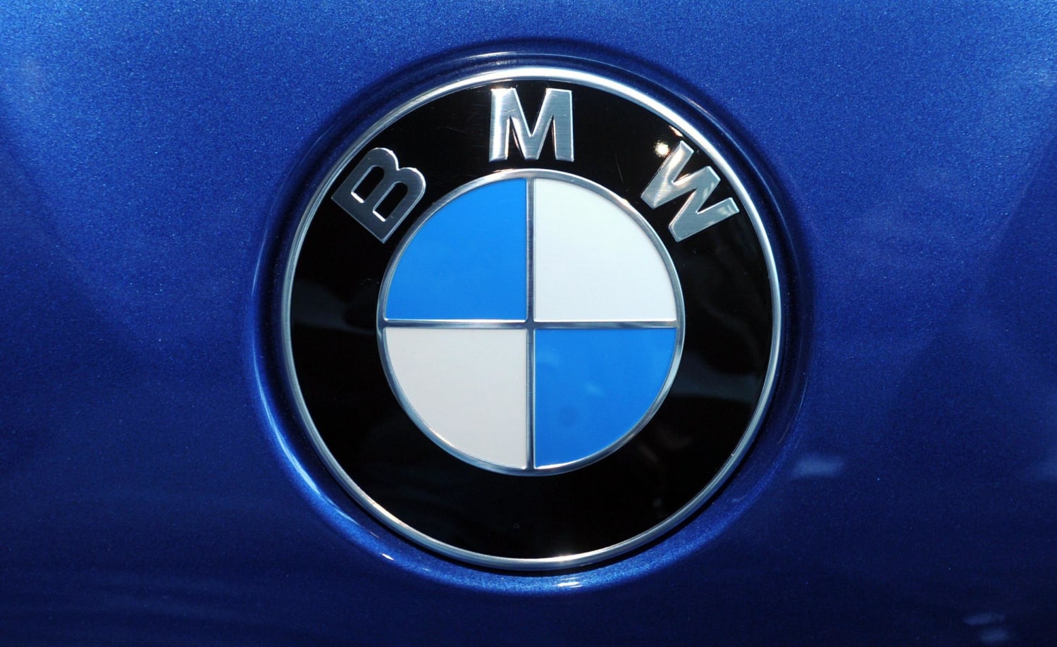 Бмв по английски. Логотипы автомобильных марок. BMW logo. История обслуживания BMW по VIN. BMW pdf