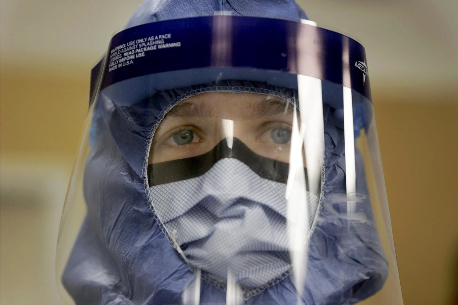 Suiting Up for Ebola: CDC Will Issue Protective Gear