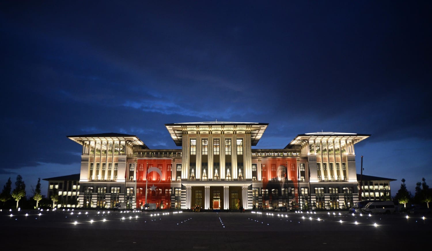 141127-turkey-palace-cover.jpg