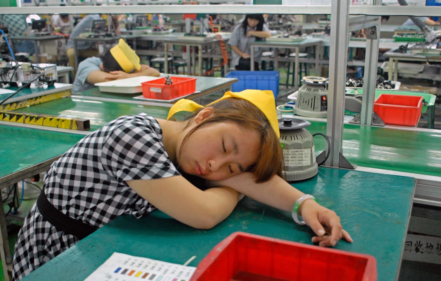 China Factory Workers Encouraged to Sleep on the Job