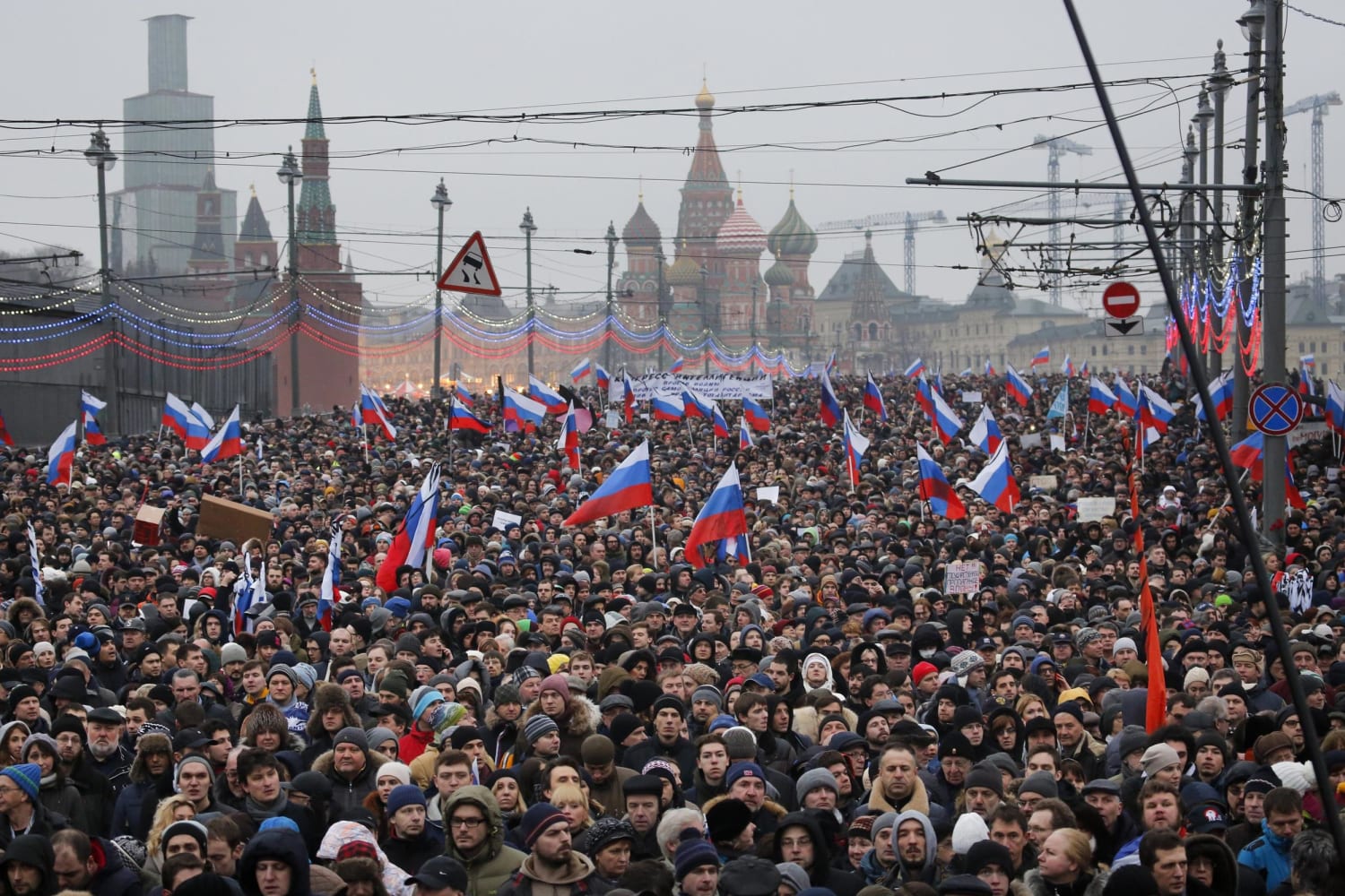 Москва против власти. Народ на митинге. Народ на площади. Современная оппозиция. Народ России толпа.