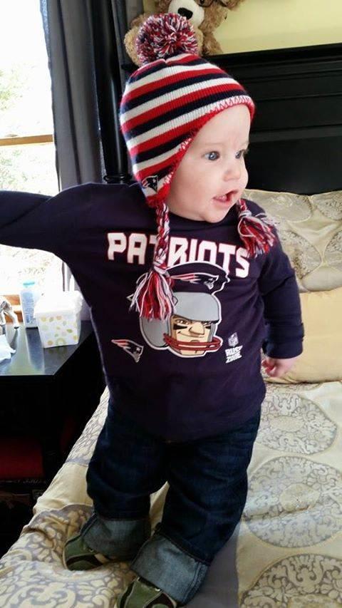 Seahawks or Patriots? Adorable tykes sport their team colors for