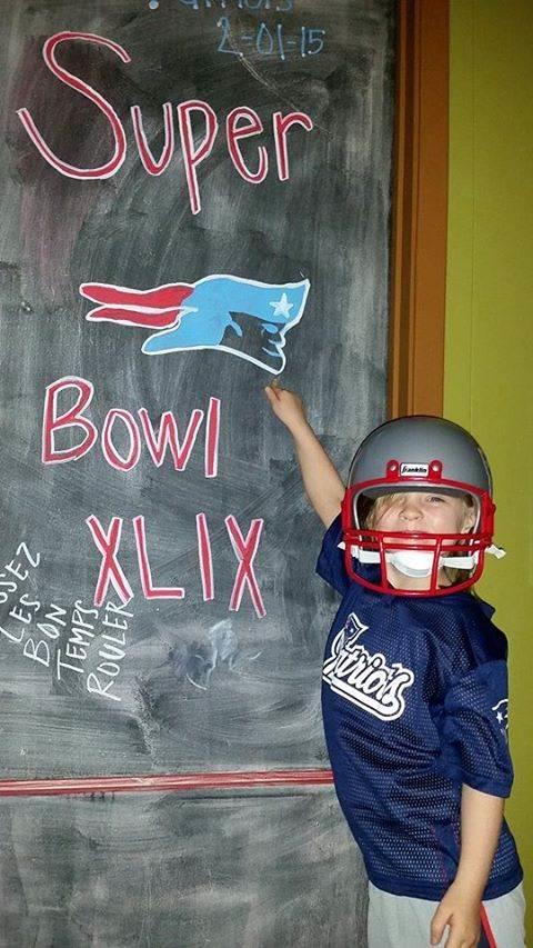 Seahawks or Patriots? Adorable tykes sport their team colors for